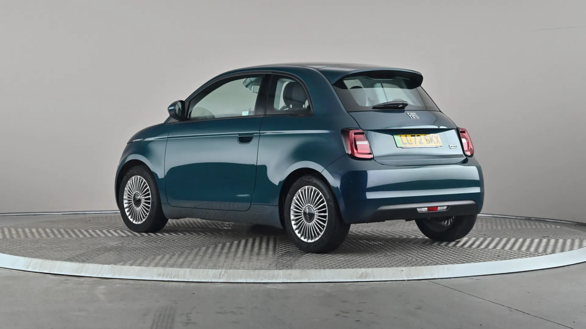 Used Green Fiat 500 87kW Icon 42kWh Auto 2023