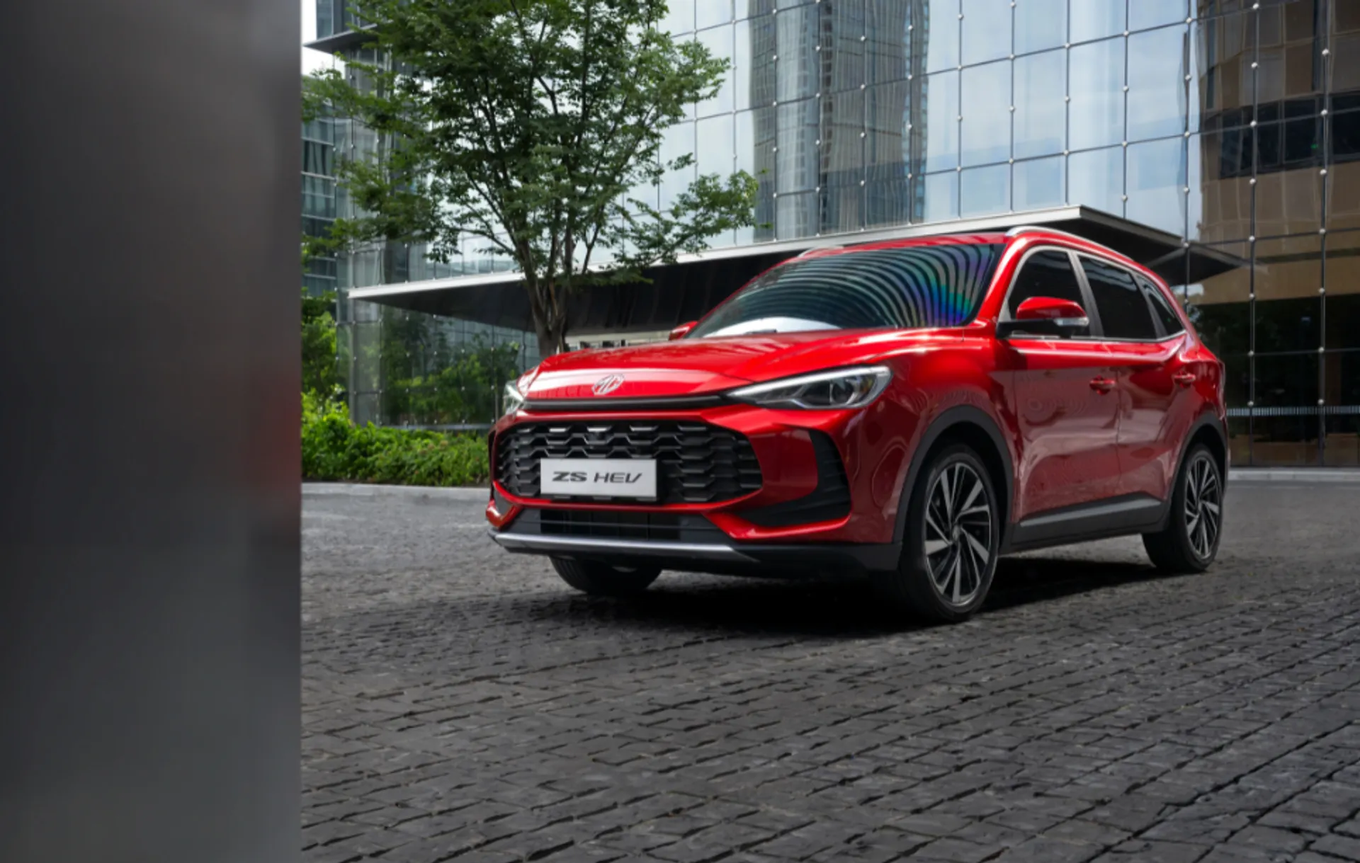Mg Zs Hybrid+ Trophy Auto   Image #1