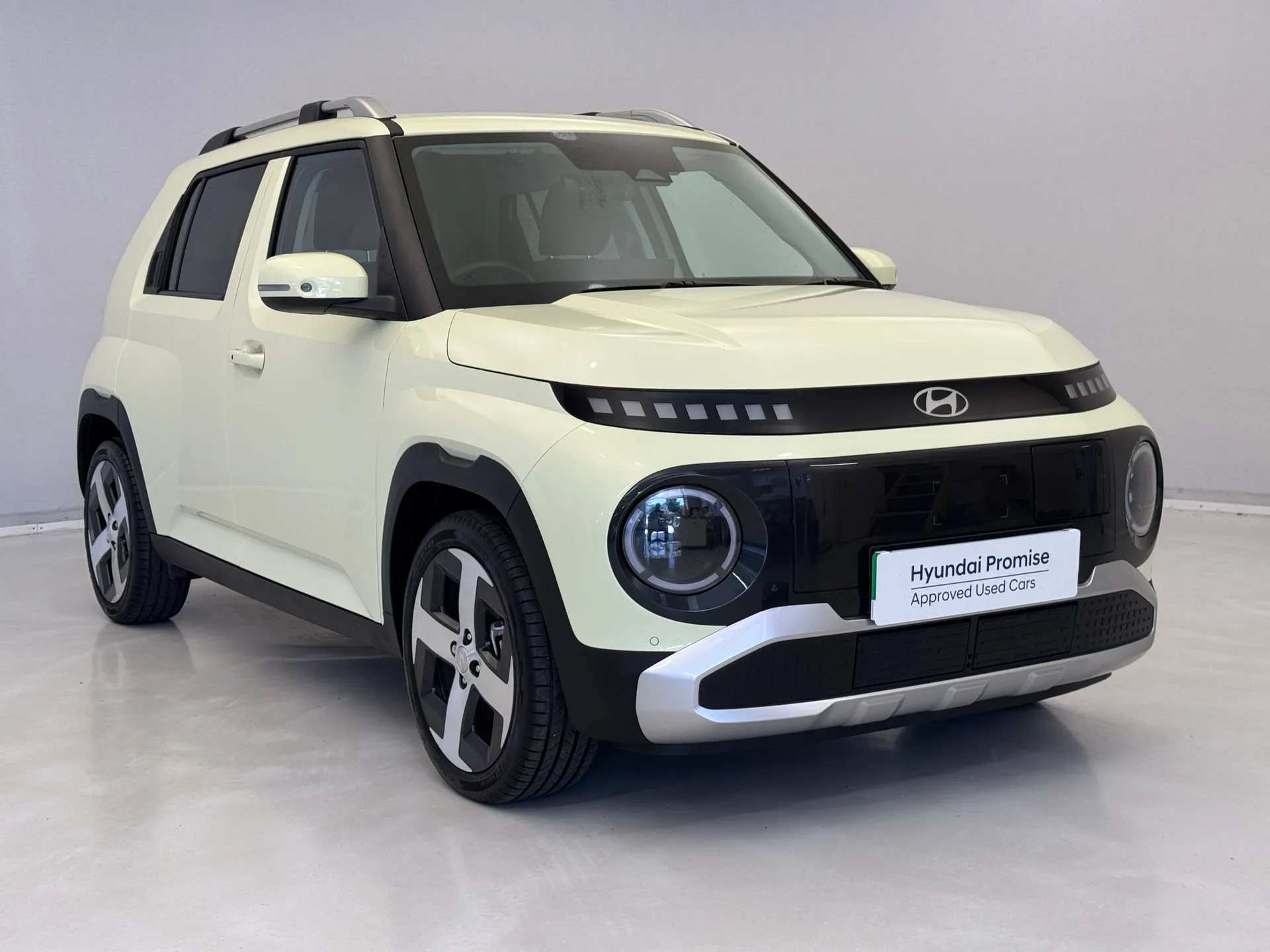 DN25XFF Hyundai Inster 85kW 02 49kWh 5dr Auto Image #1