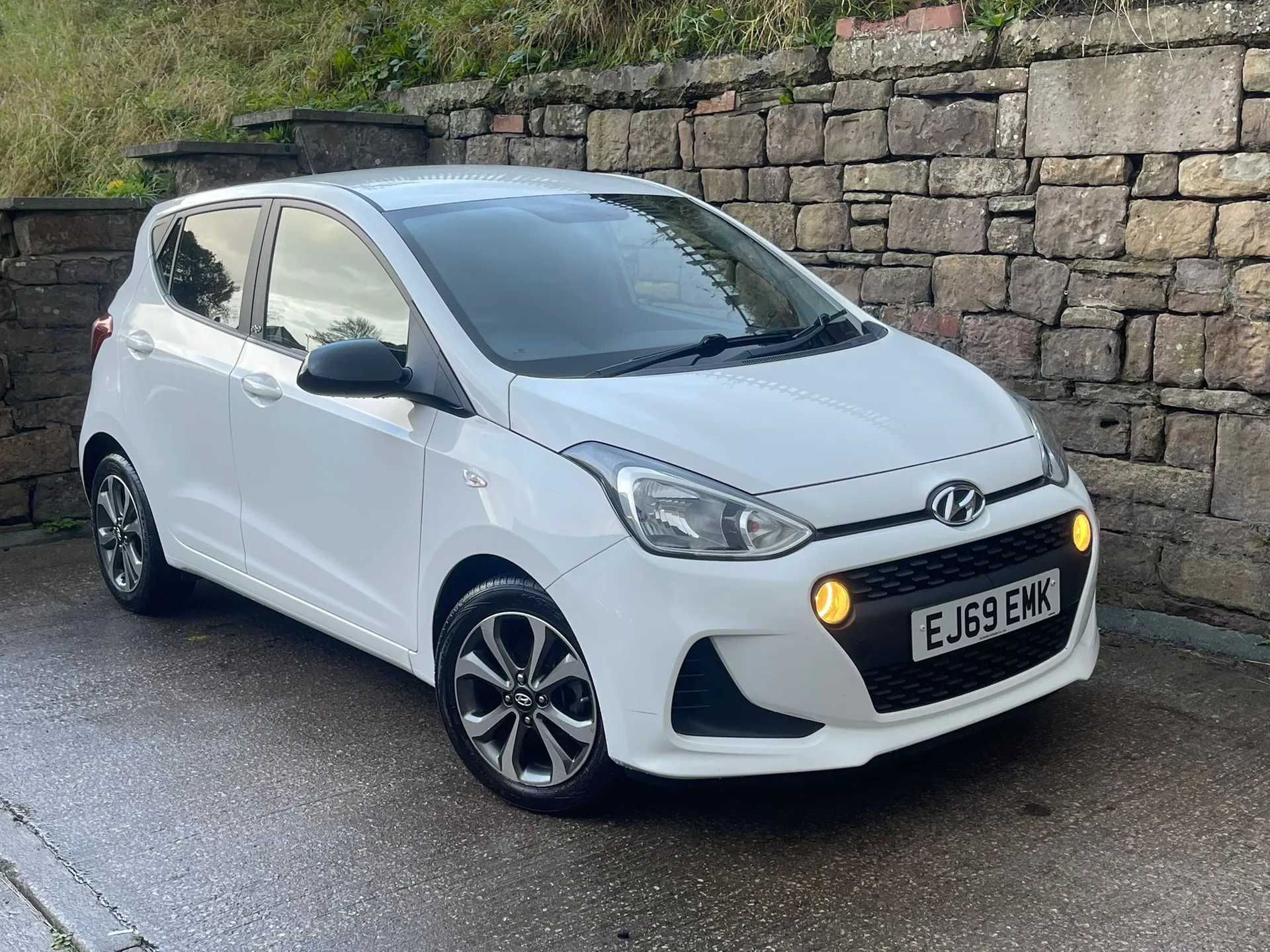 EJ69EMK Hyundai i10 1.0 Play 5dr Image #1