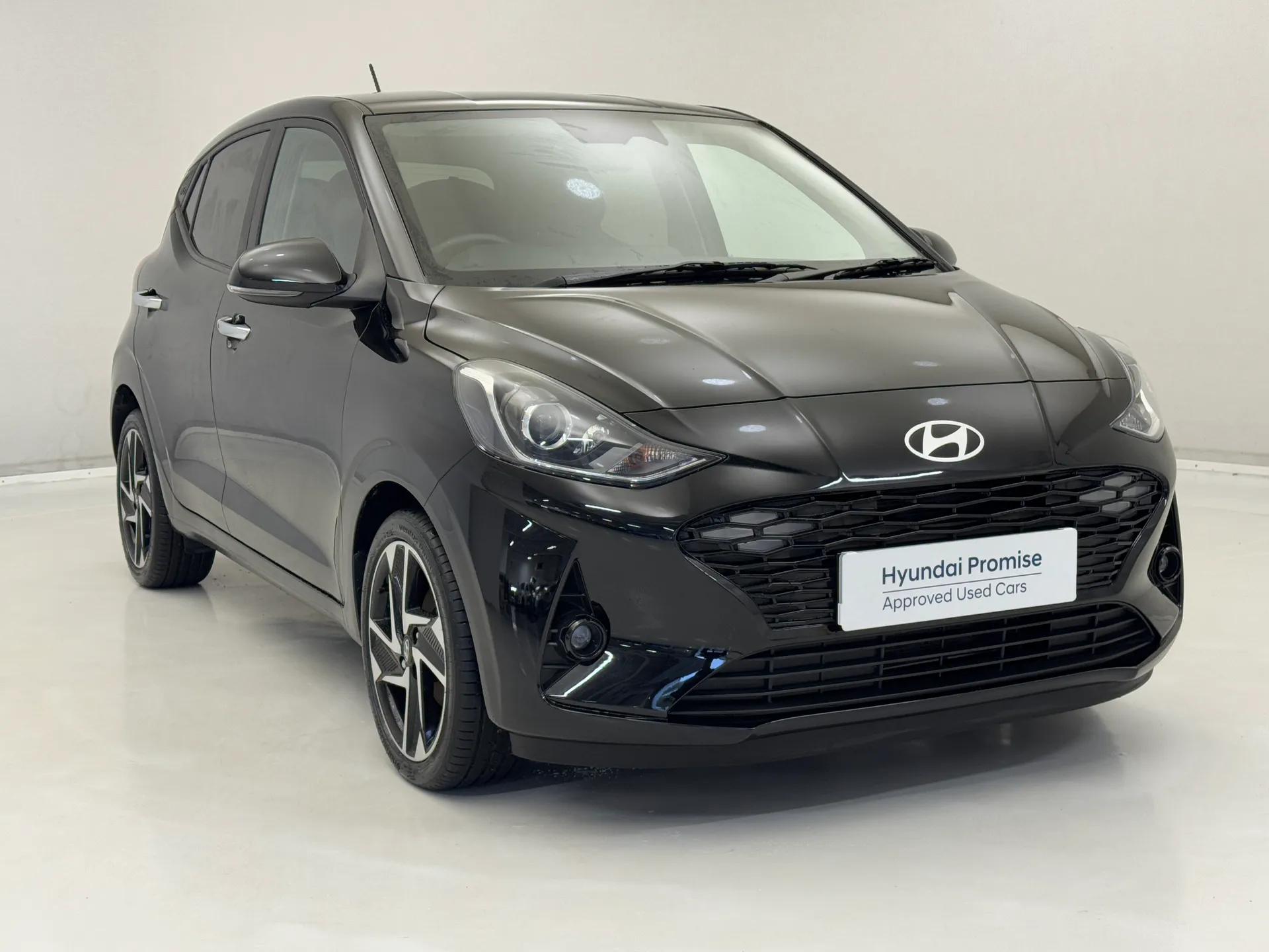 ET24TUA Hyundai i10 1.0 [63] Premium 5dr Auto [Nav] Image #1