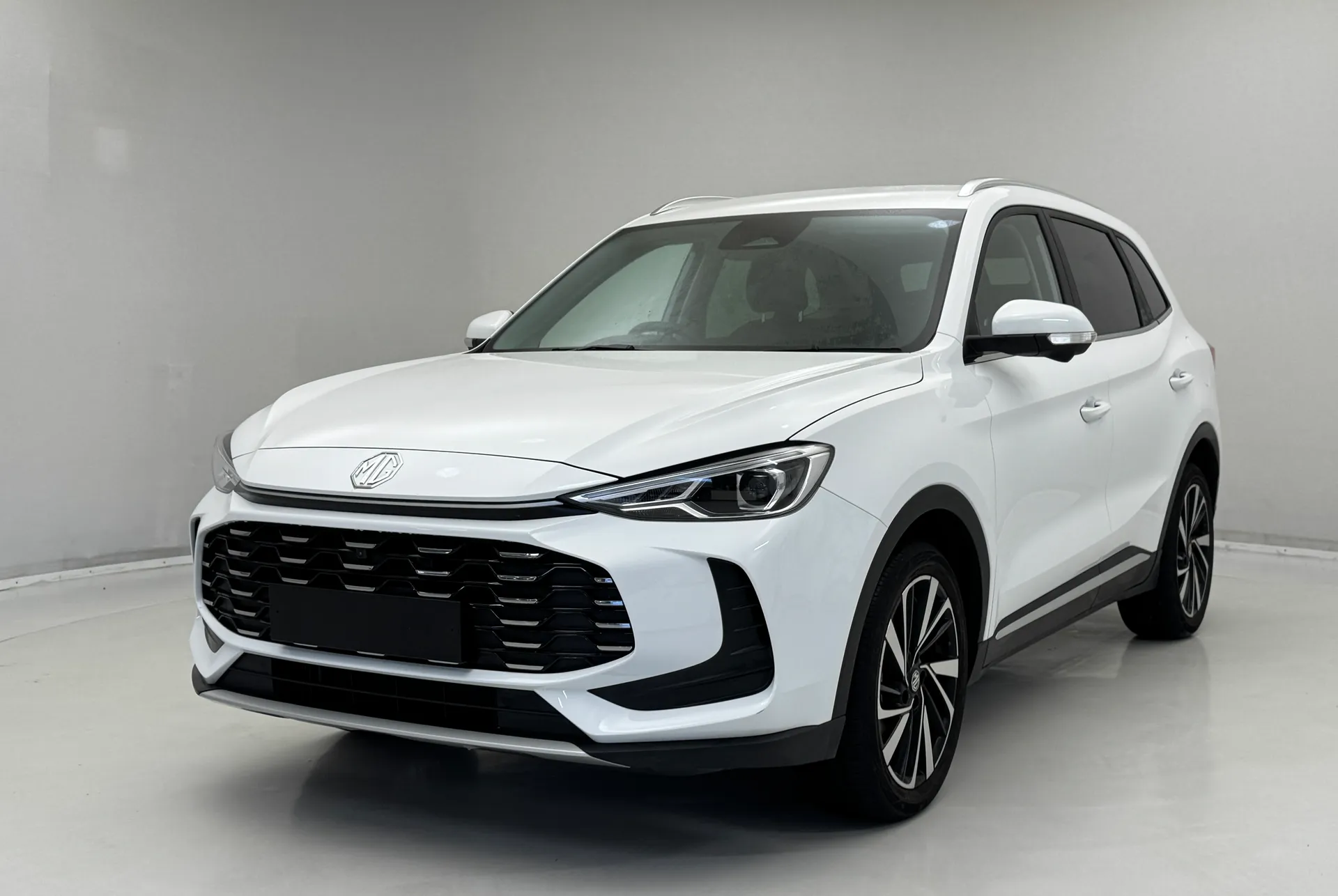 DN25CXM Mg Motor Uk Zs 1.5 Hybrid+ Trophy 5dr Auto Image #1