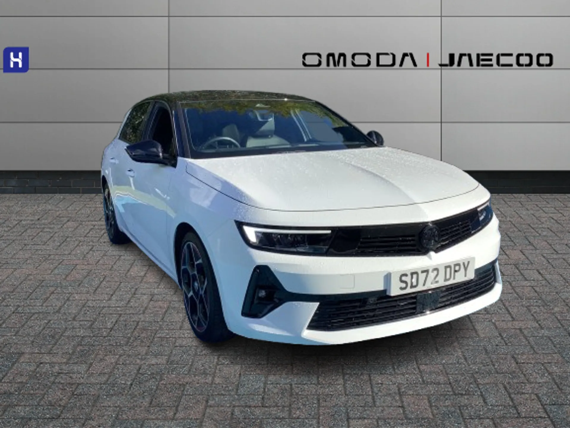 SD72DPY Vauxhall Astra 1.2 Turbo 130 GS Line 5dr Auto Image #1