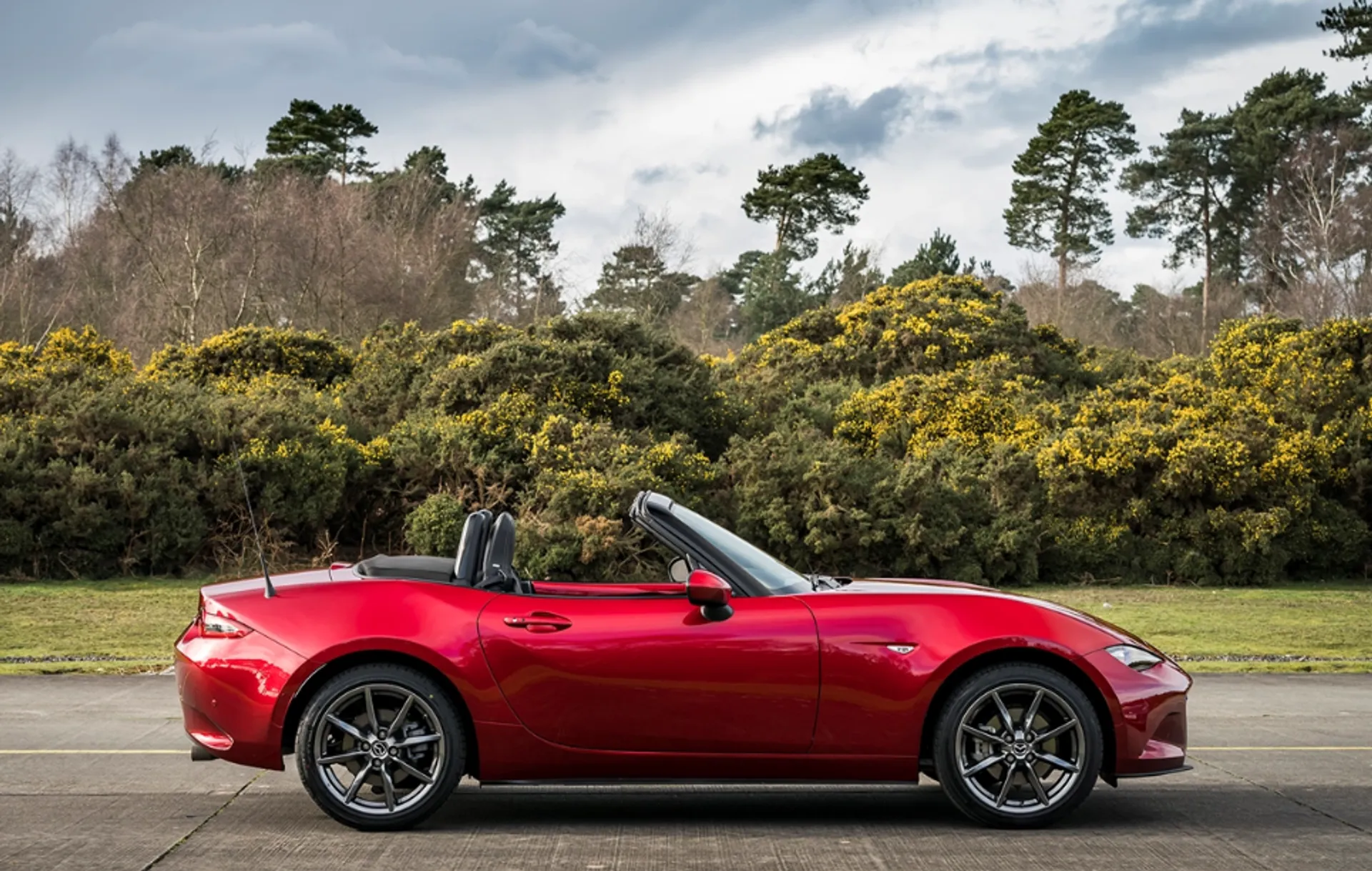  Mazda Mx-5 1.5 132ps Exclusive-Line / Black Leather Image #1
