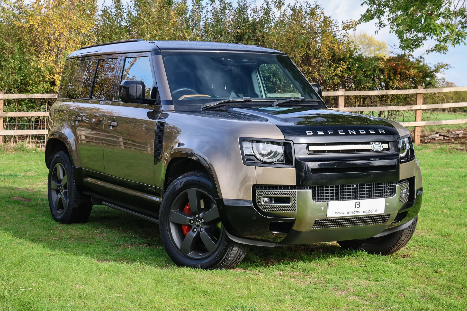 PF70KHR Land Rover Defender 3.0 P400 X 110 5dr Auto [7 Seat] Image #1