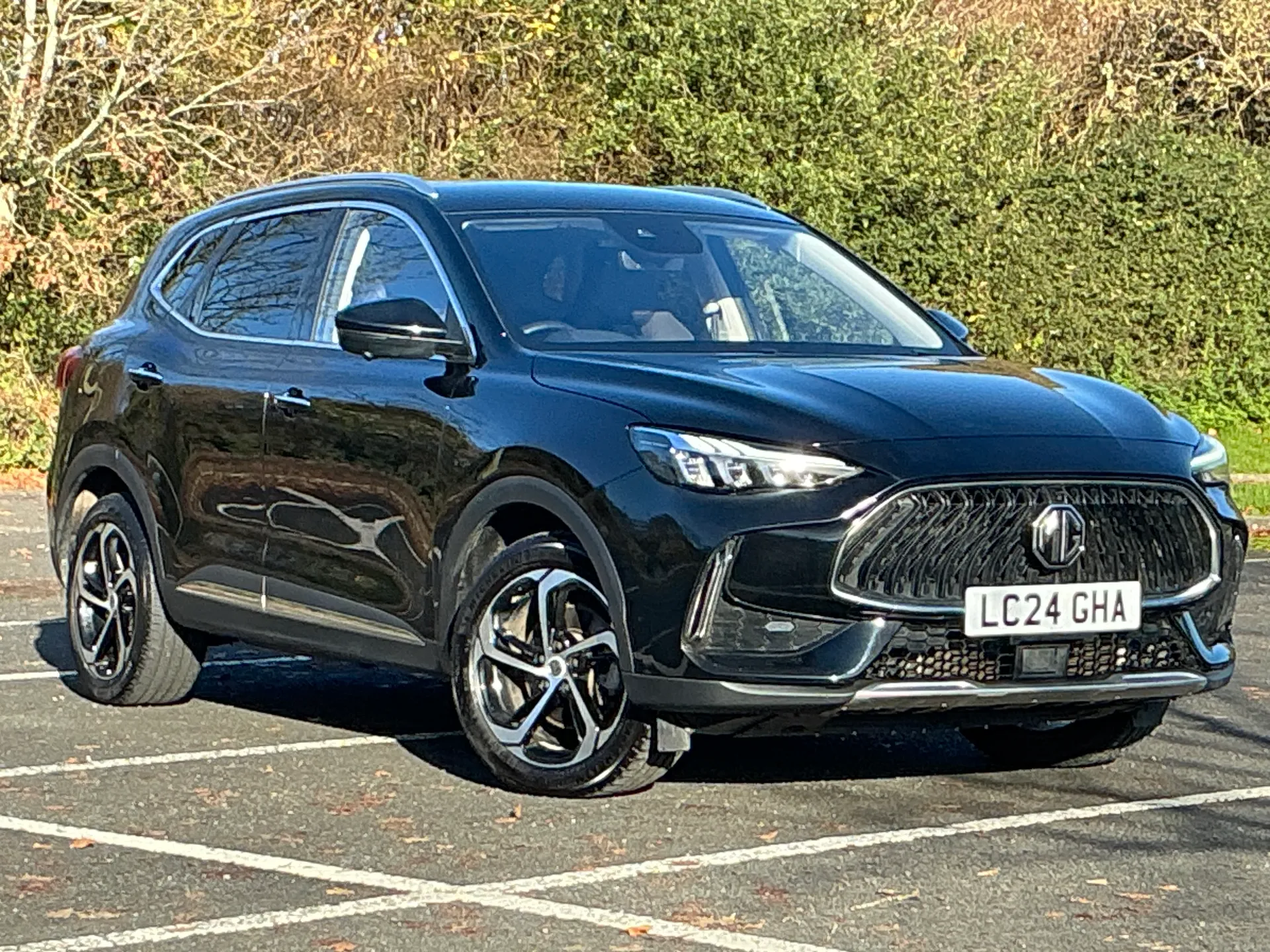 LC24GHA Mg Motor Uk Hs 1.5 T-GDI PHEV Trophy 5dr Auto Image #1