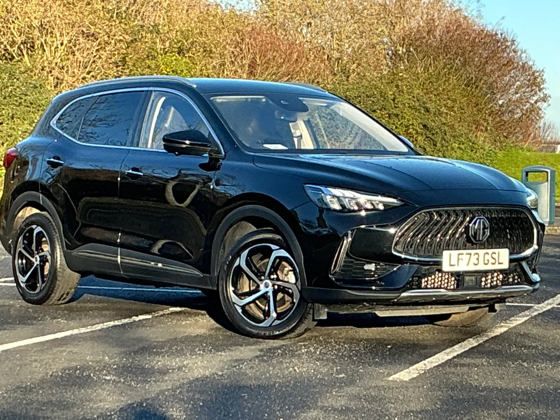 LF73GSL Mg Motor Uk Hs 1.5 T-GDI PHEV Trophy 5dr Auto Image #1