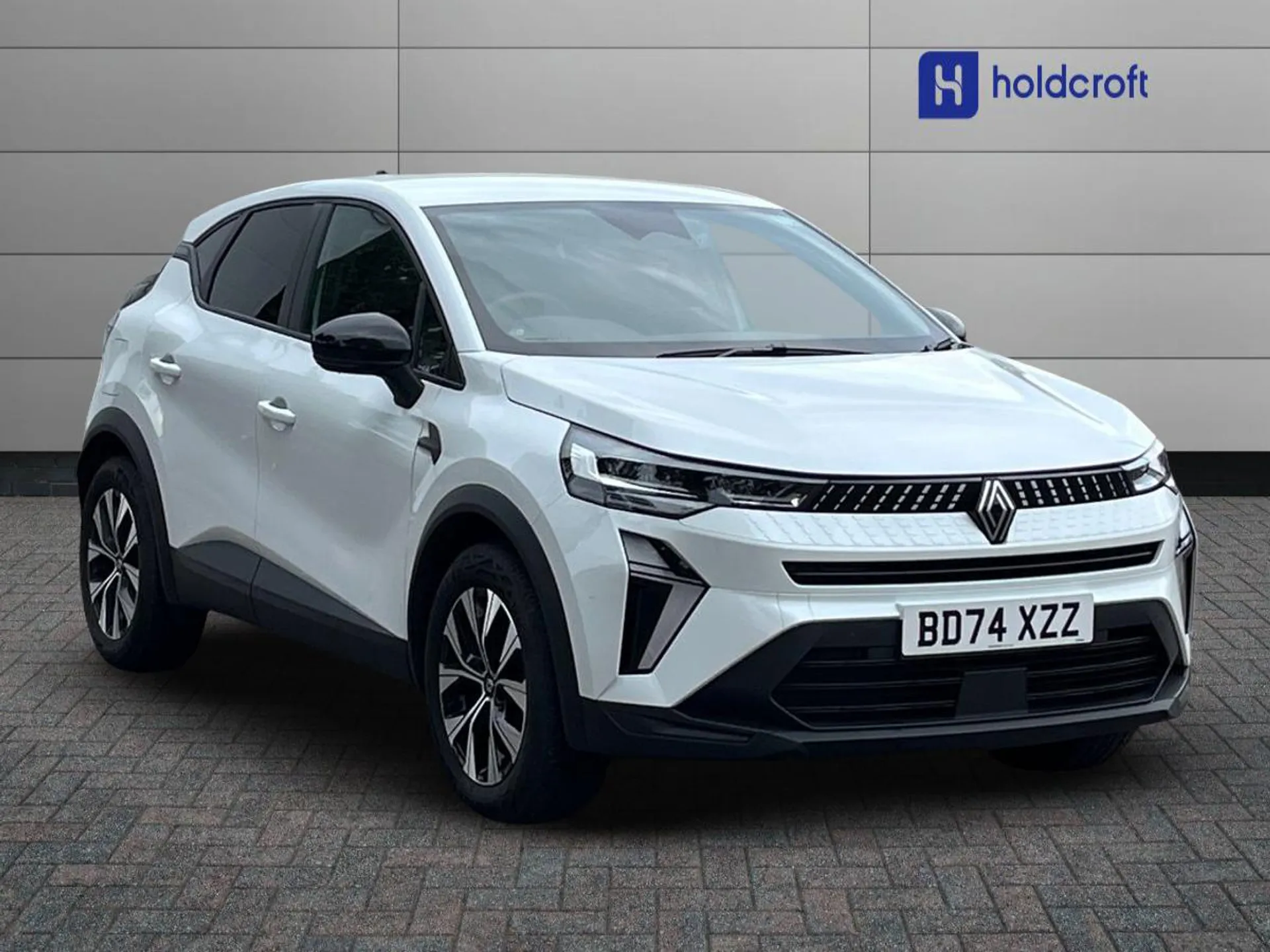 BD74XZZ Renault Captur 1.6 E-Tech Full Hybrid 145 Evolution 5dr Auto Image #1