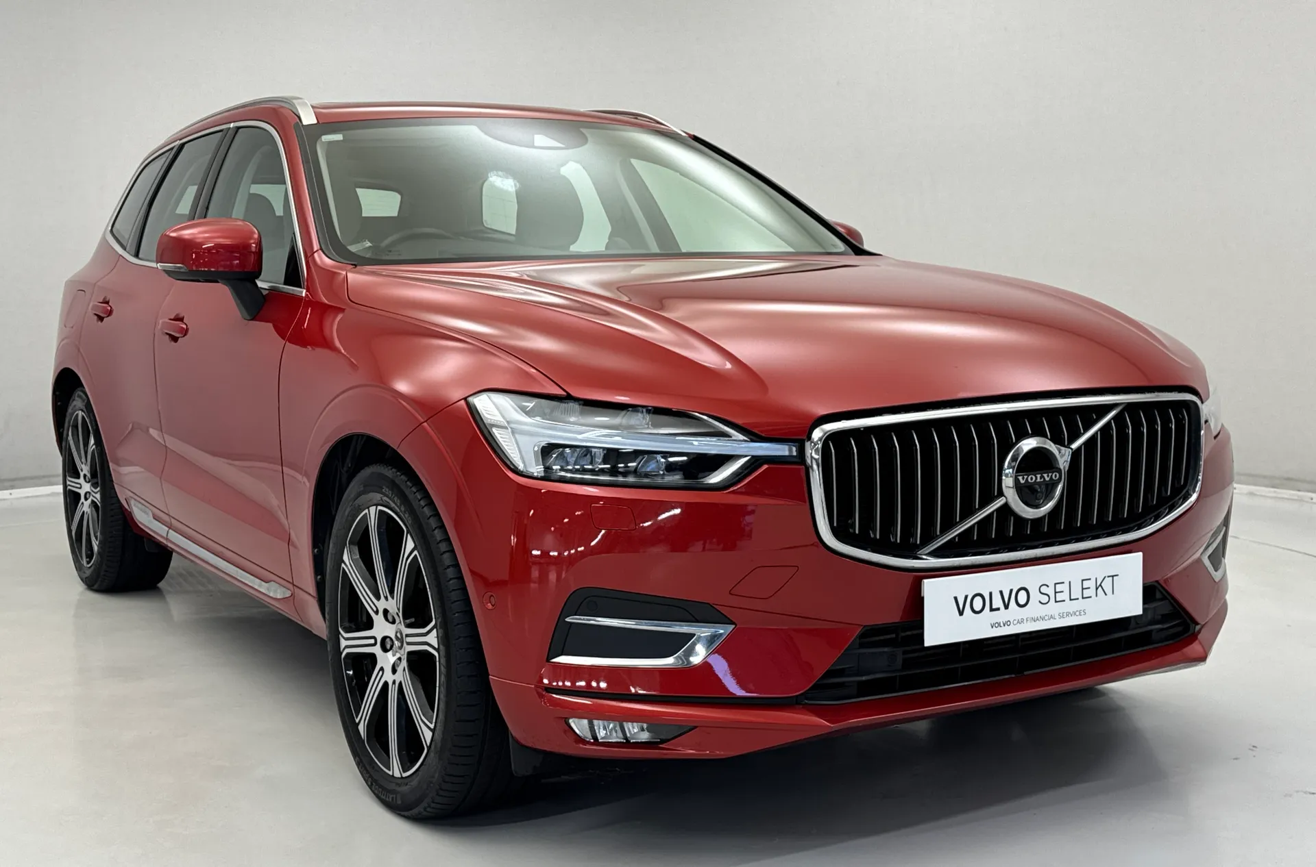 DS19PGX Volvo XC60 2.0 T5 [250] Inscription Pro 5dr AWD Geartronic Image #1