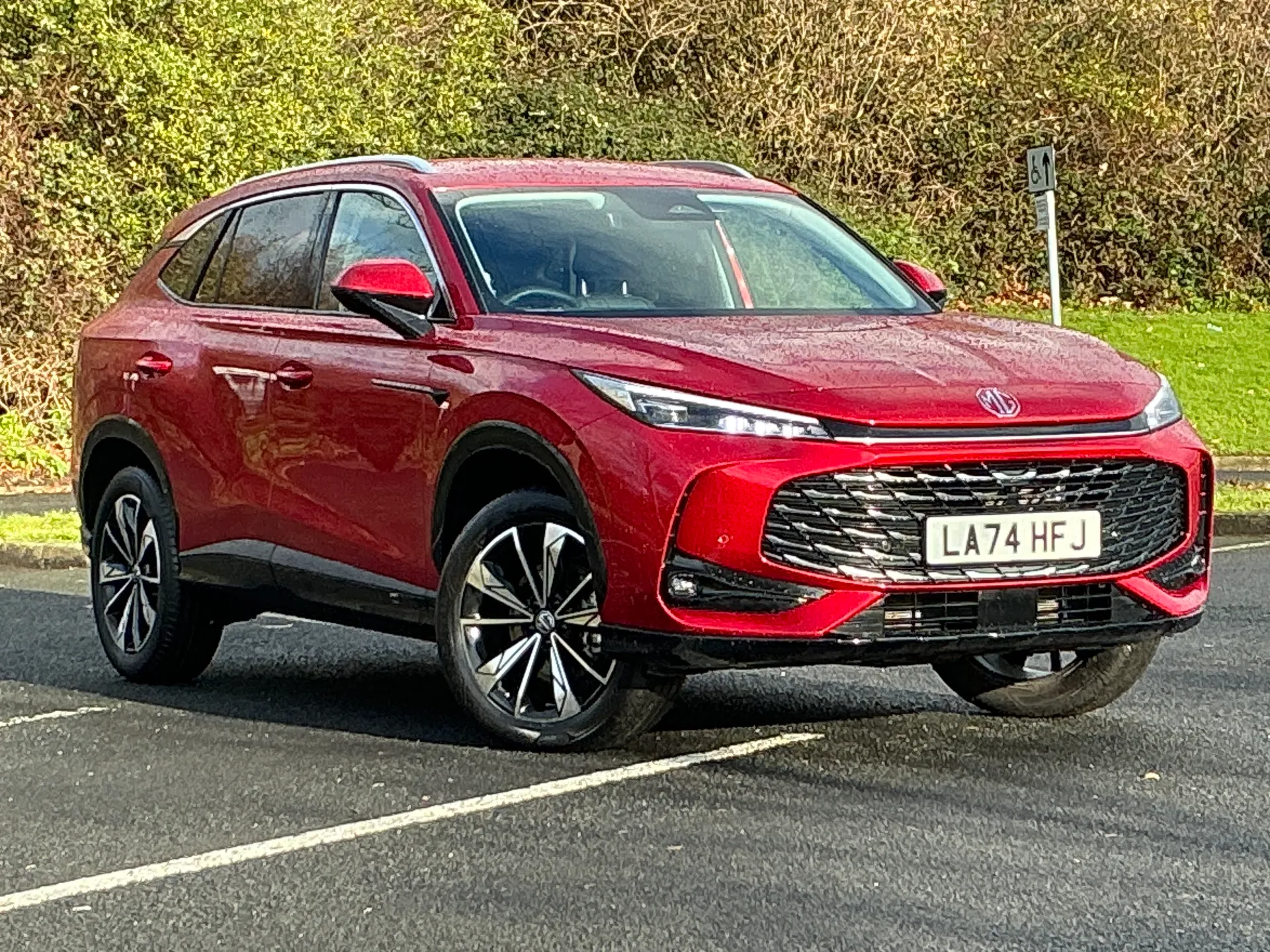 LA74HFJ Mg Motor Uk Hs 1.5 T-GDI Trophy 5dr Image #1