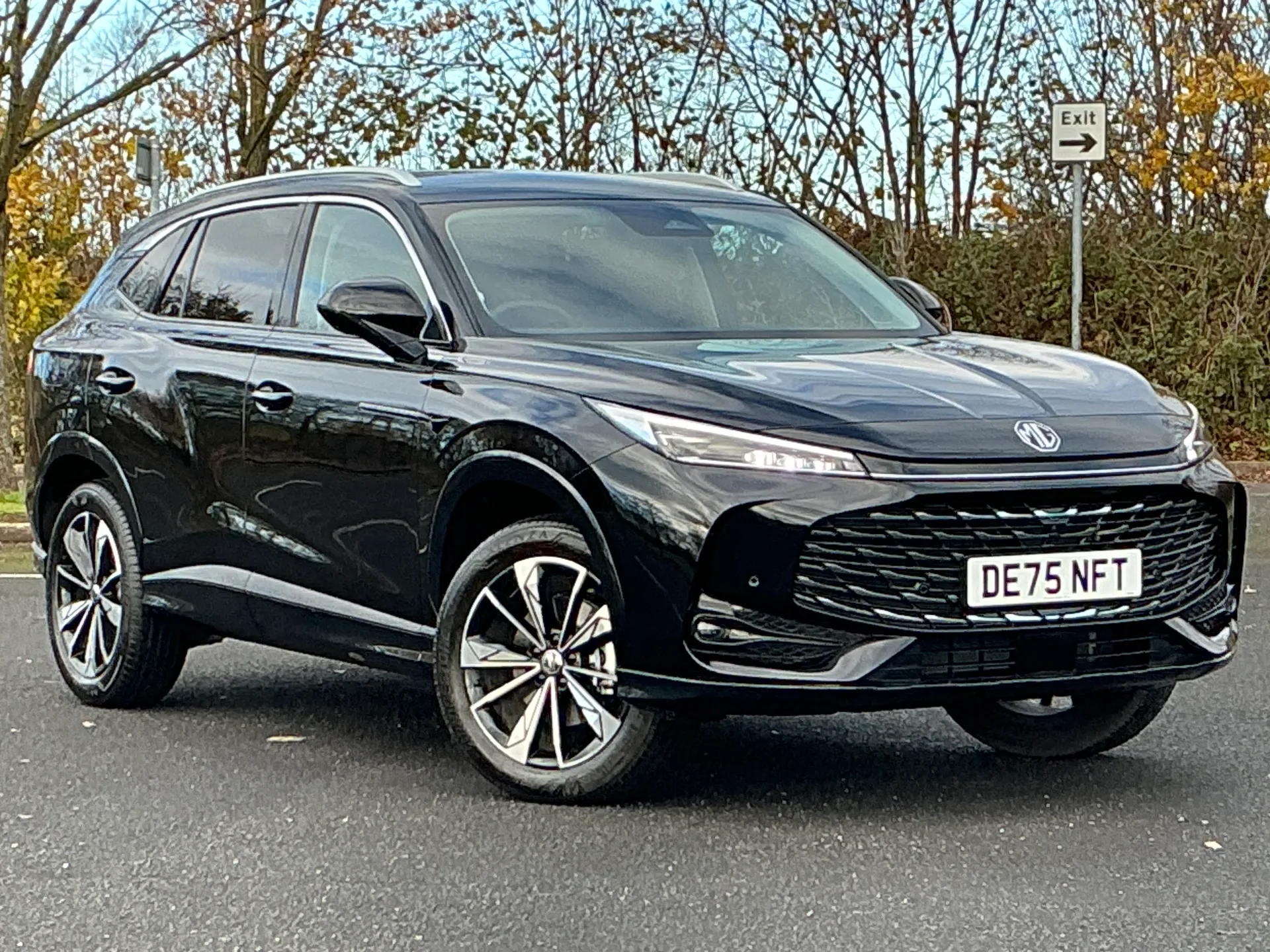 DE75NFT Mg Motor Uk Hs 1.5 T-GDI Trophy 5dr Image #1