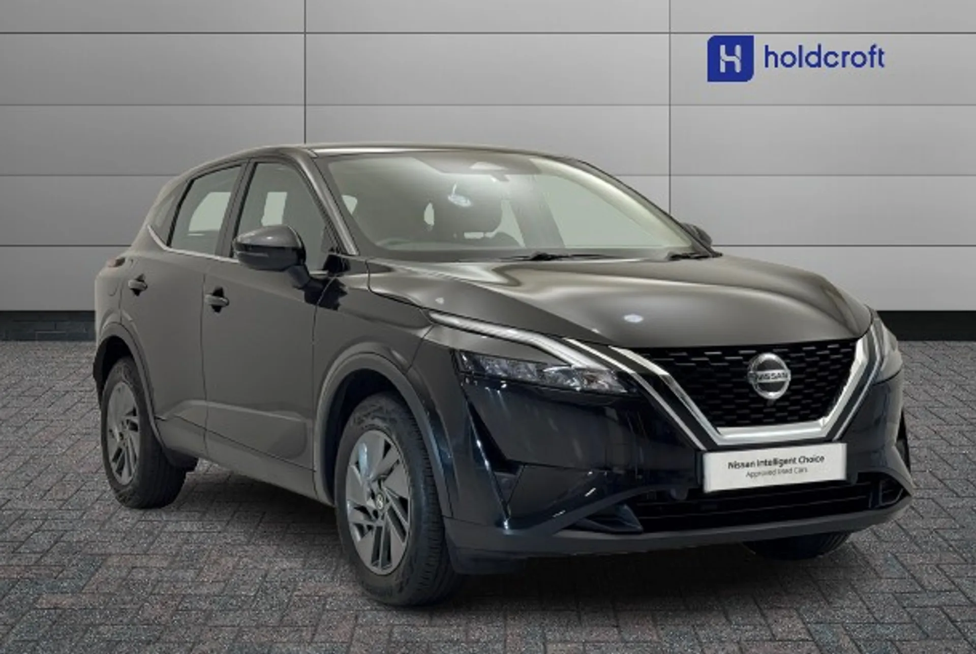 DX71WVN Nissan Qashqai 1.3 DiG-T MH Acenta Premium 5dr Image #1