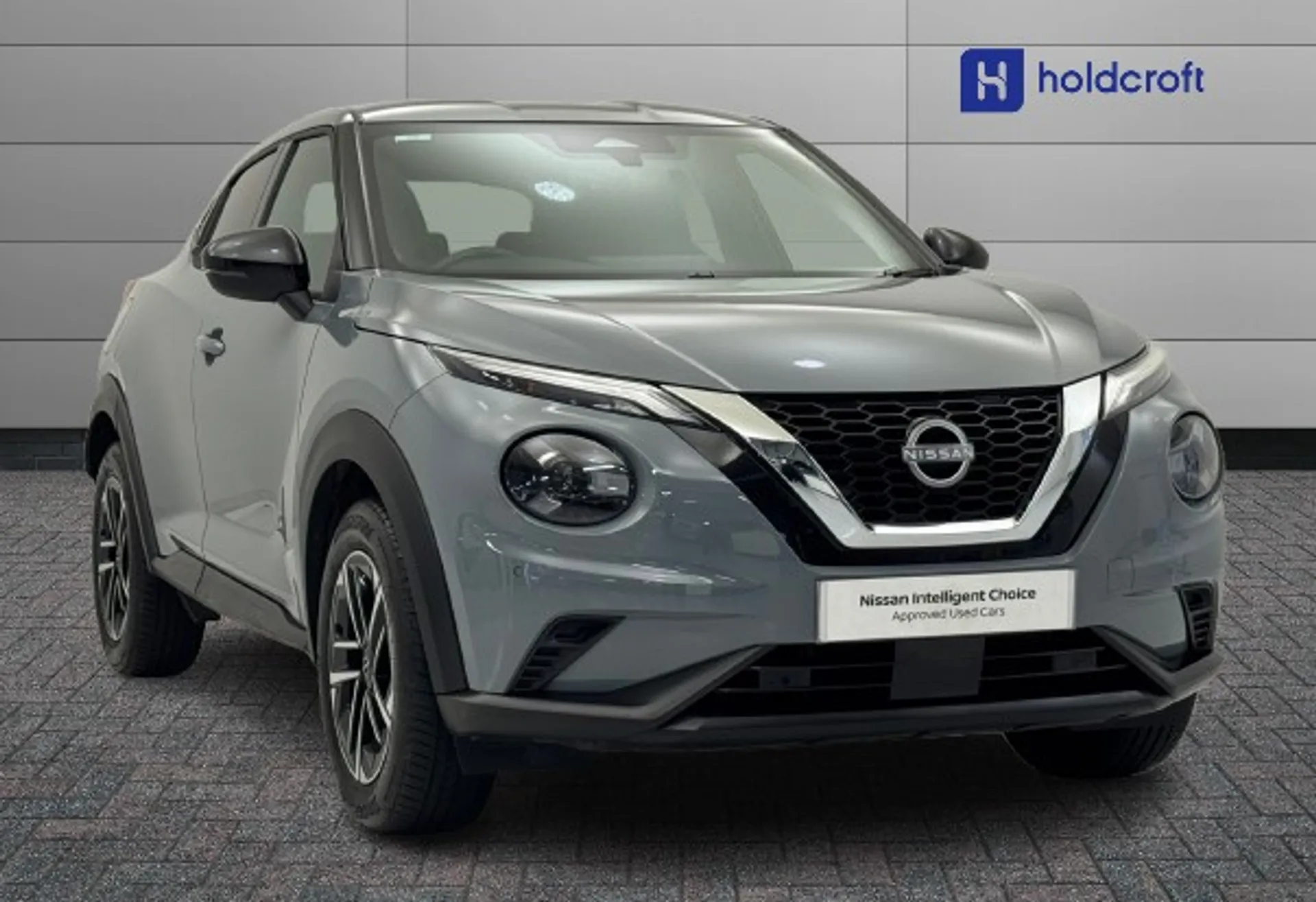 OW74HJG Nissan Juke 1.0 DiG-T N-Connecta 5dr Image #1