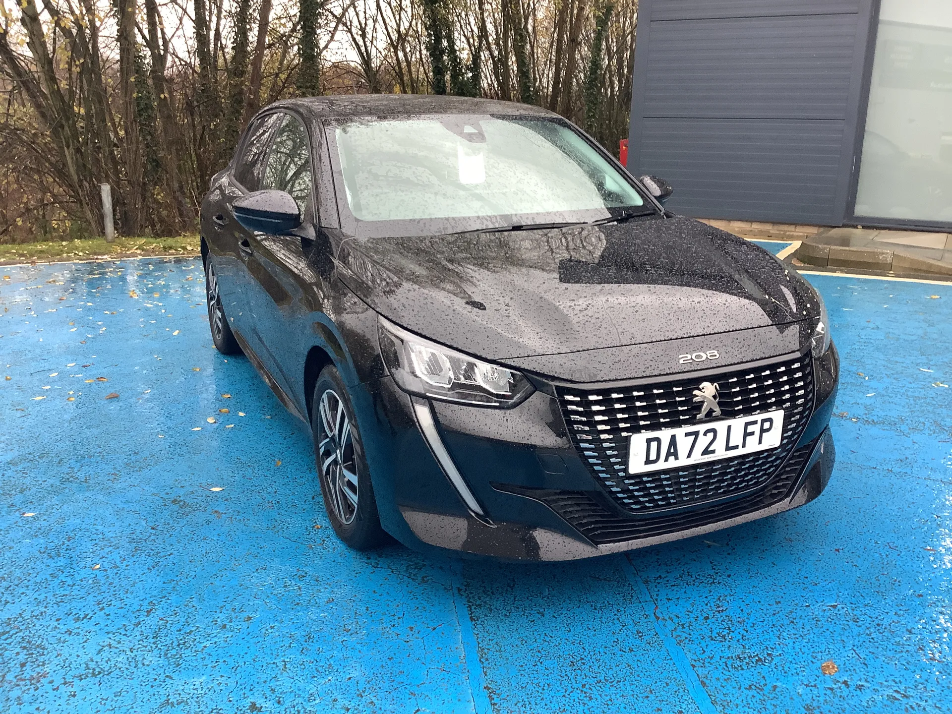 DA72LFP Peugeot 208 1.2 PureTech 100 Allure Premium + 5dr Image #1