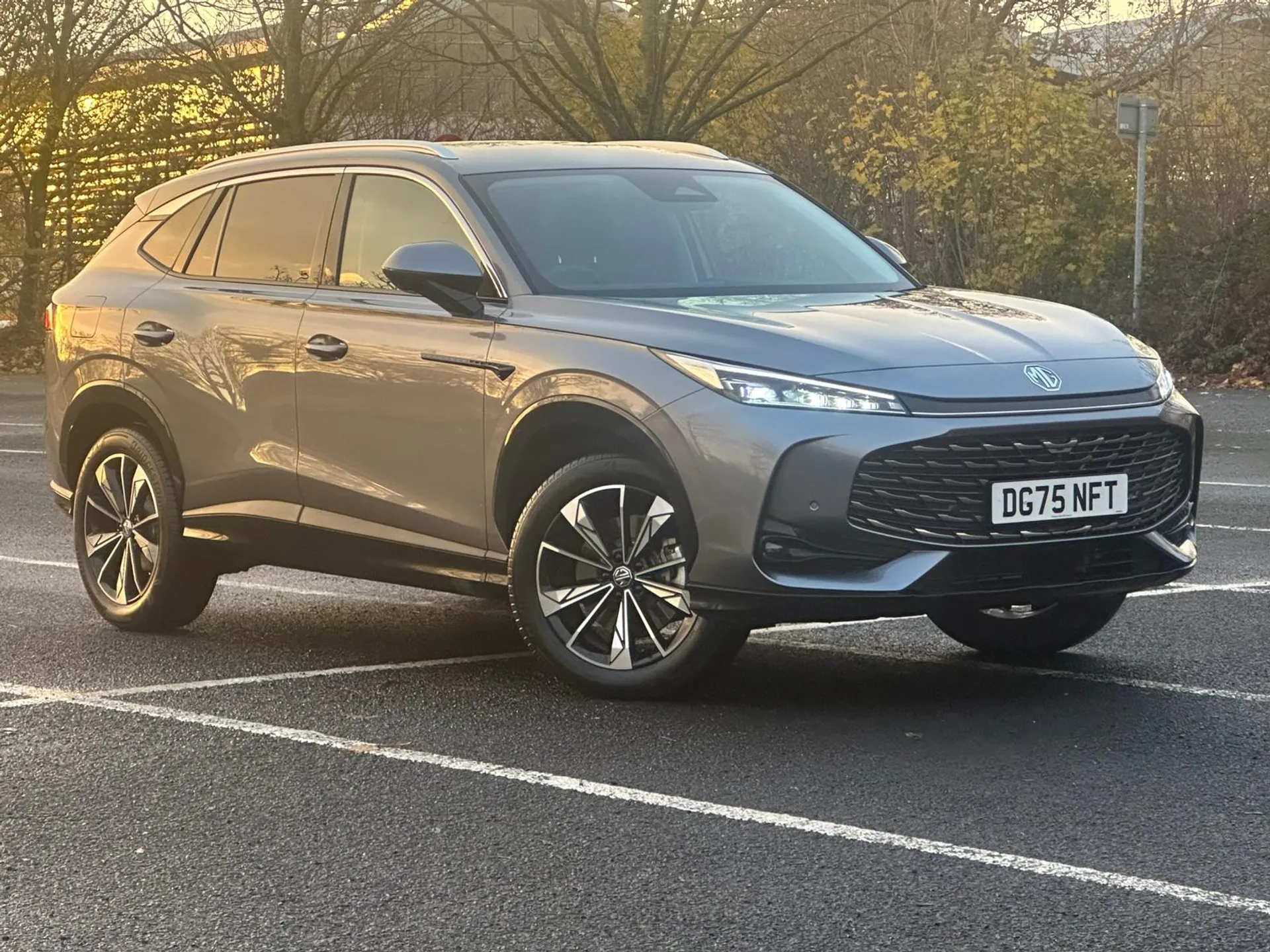 DG75NFT Mg Motor Uk Hs 1.5 T-GDI Hybrid+ Trophy 5dr Auto Image #1