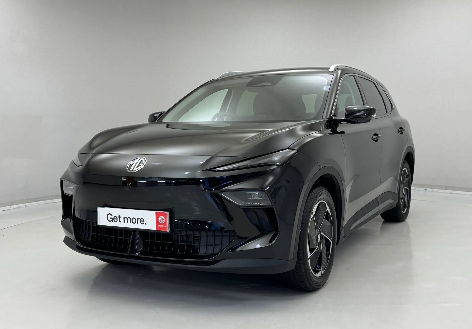 DU75ZFA Mg Motor Uk MGS5 170kW Trophy EV Long Range 64kWh 5dr Auto Image #1