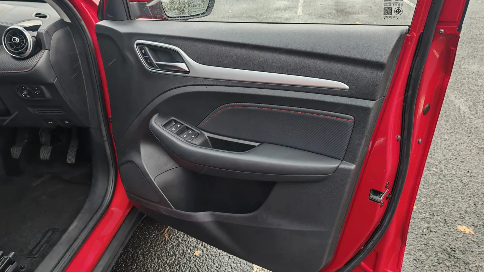 DG23YNR Mg Motor Uk Zs 1.0T GDi Exclusive 5dr Image #1