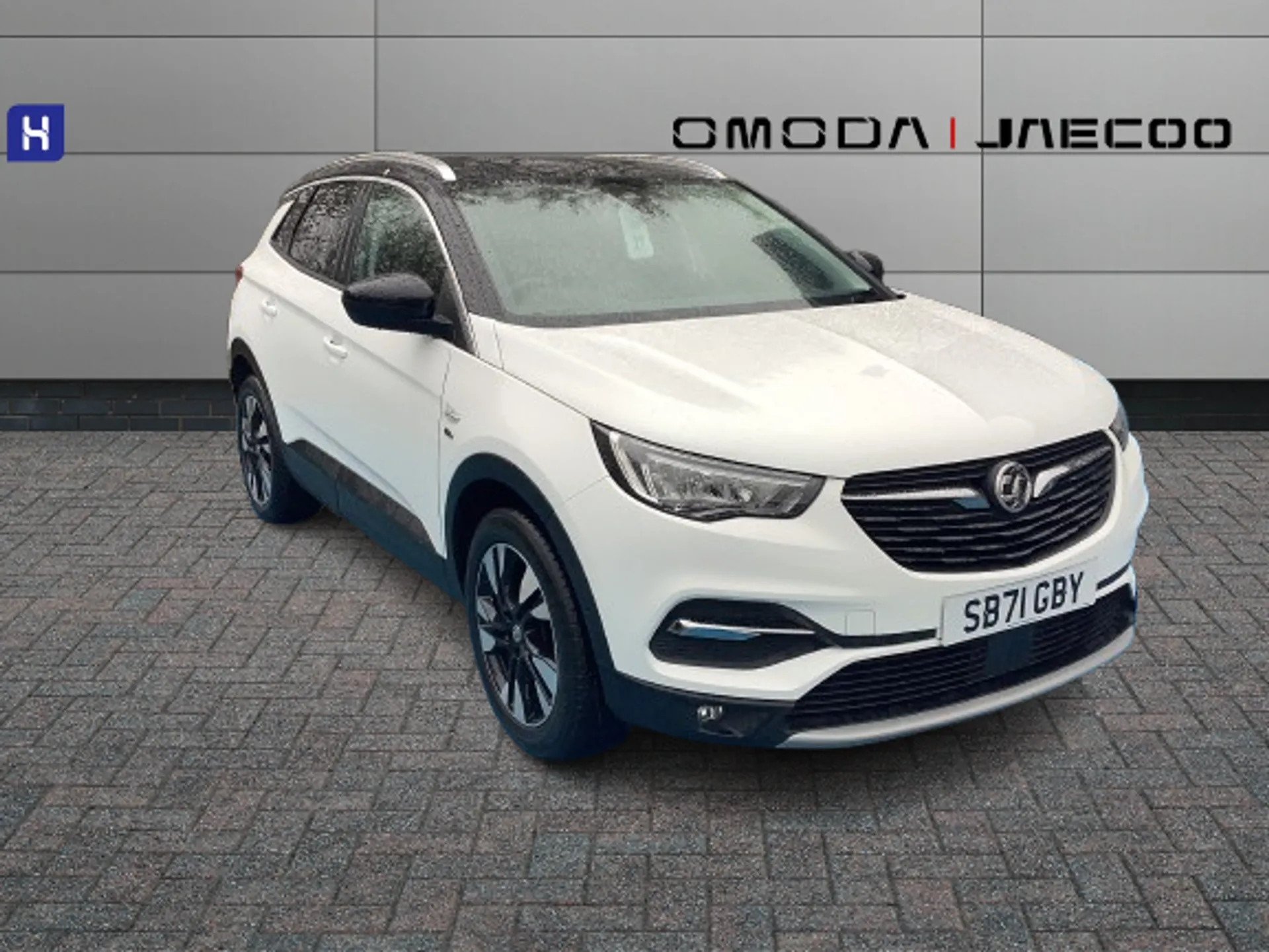 SB71GBY Vauxhall Grandland X 1.2 Turbo Griffin Edition 5dr Image #1