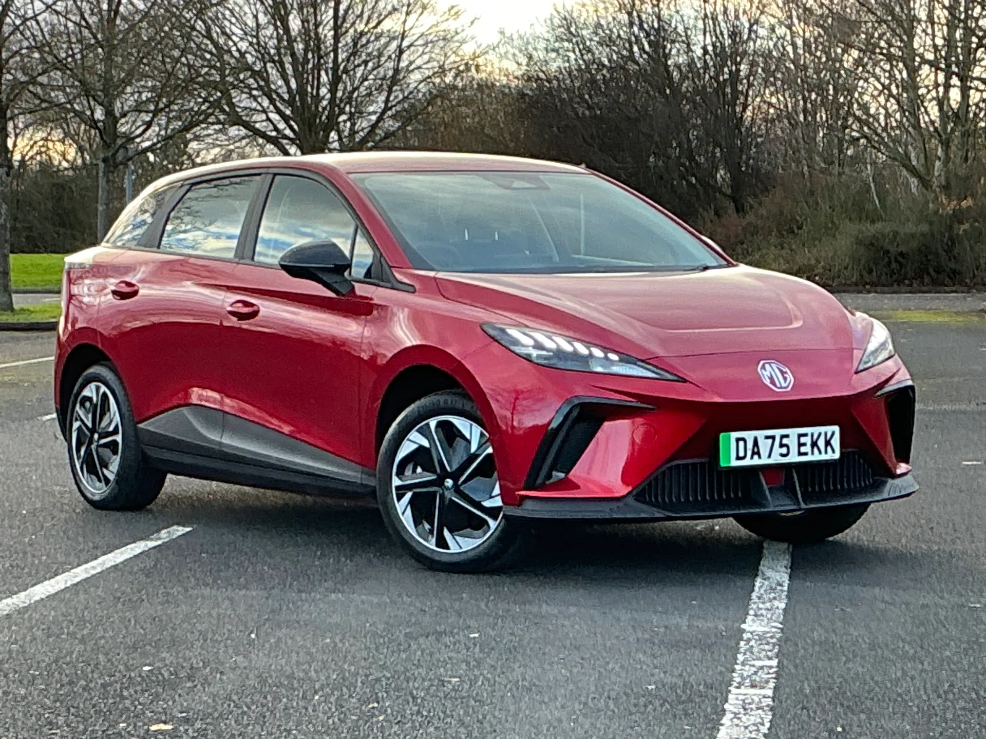 DA75EKK Mg Motor Uk Mg4 150kW SE [Nav] EV Long Range 64kWh 5dr Auto Image #1