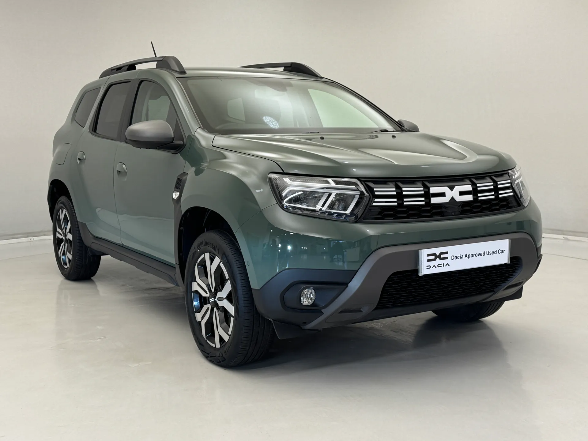 WP24YWK Dacia Duster 1.0 TCe 90 Journey 5dr Image #1