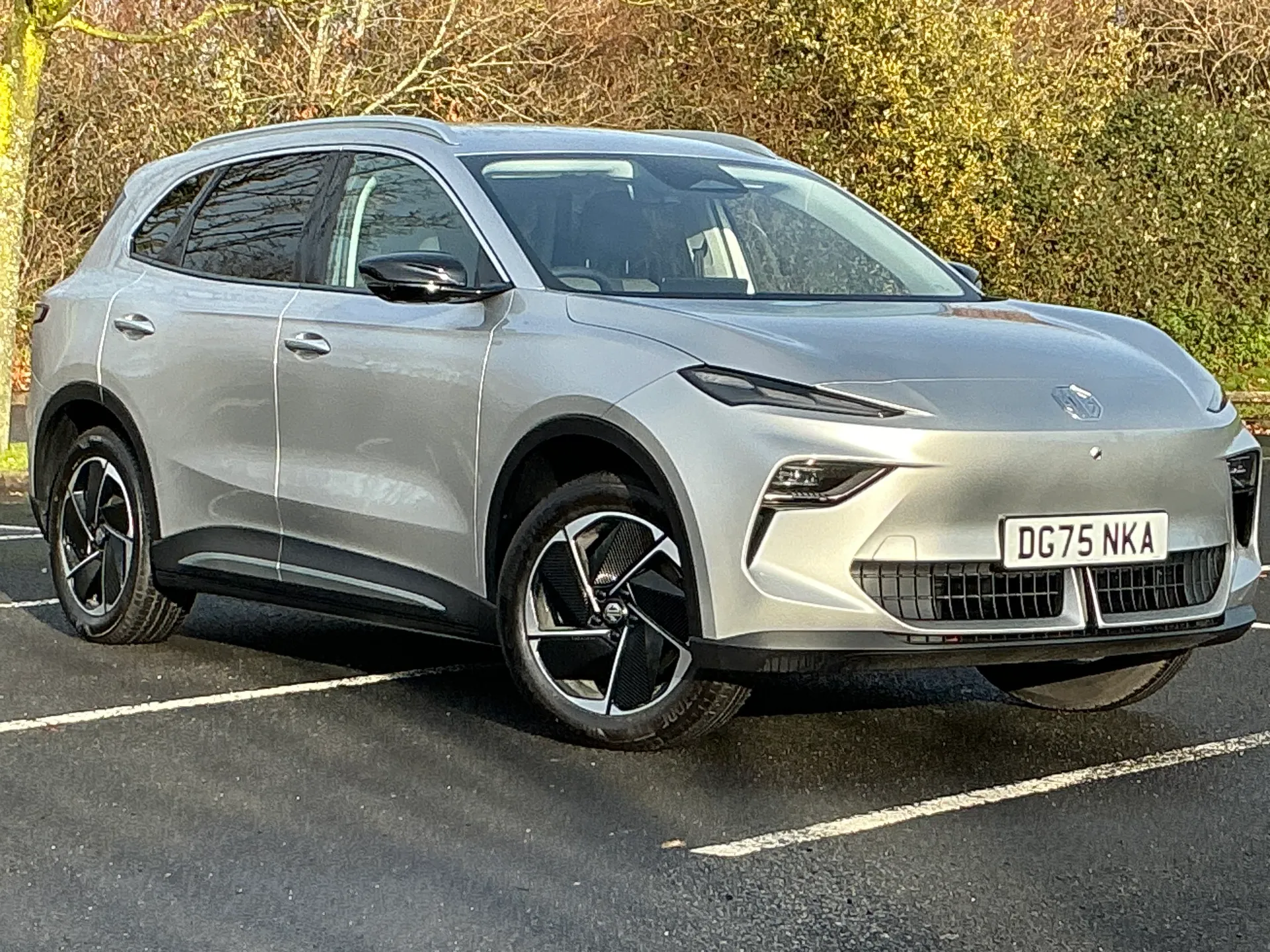 DG75NKA Mg Motor Uk MGS5 170kW Trophy EV Long Range 64kWh 5dr Auto Image #1