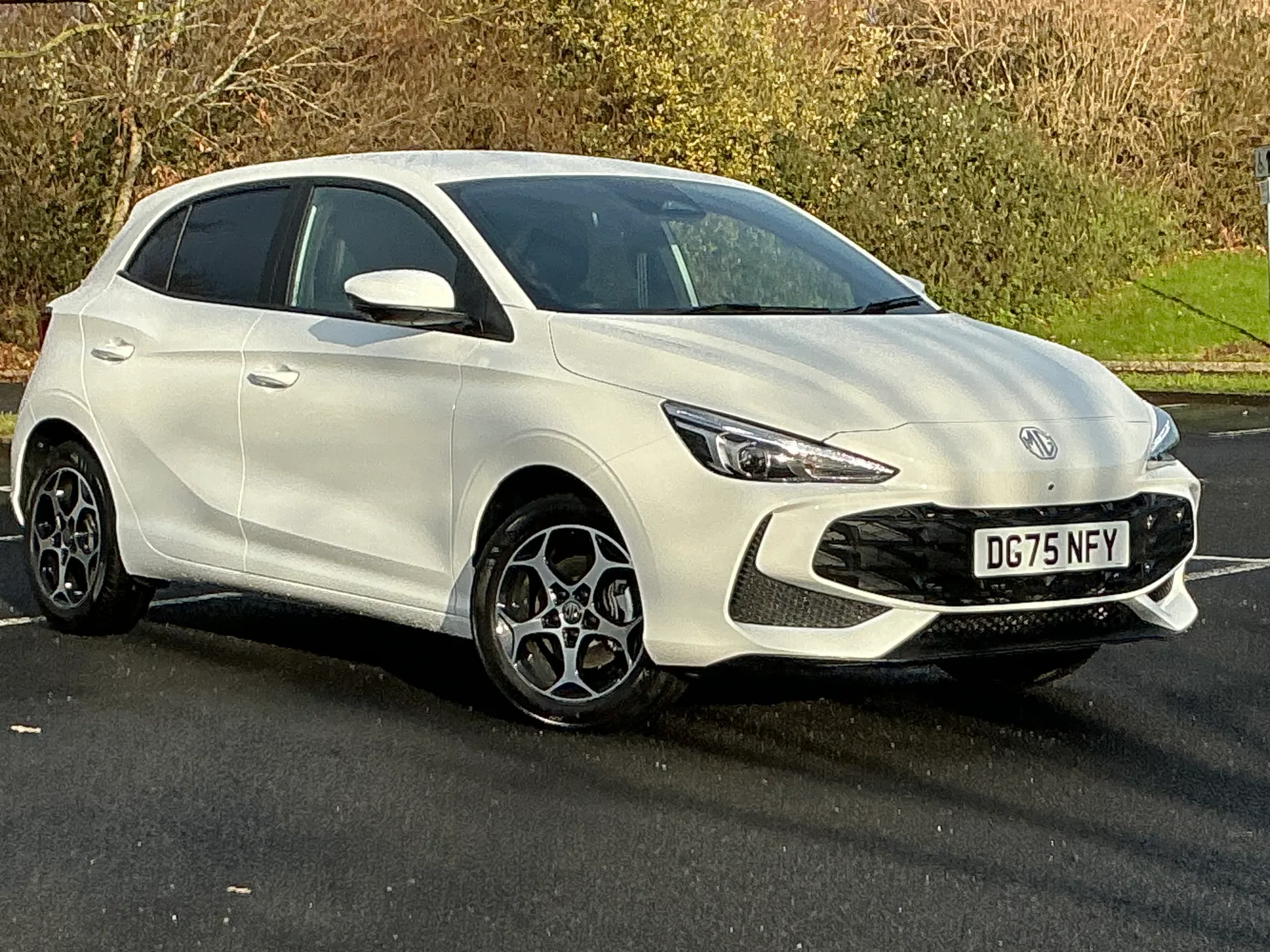 DG75NFY Mg Motor Uk Mg3 1.5 Hybrid Trophy 5dr Auto Image #1