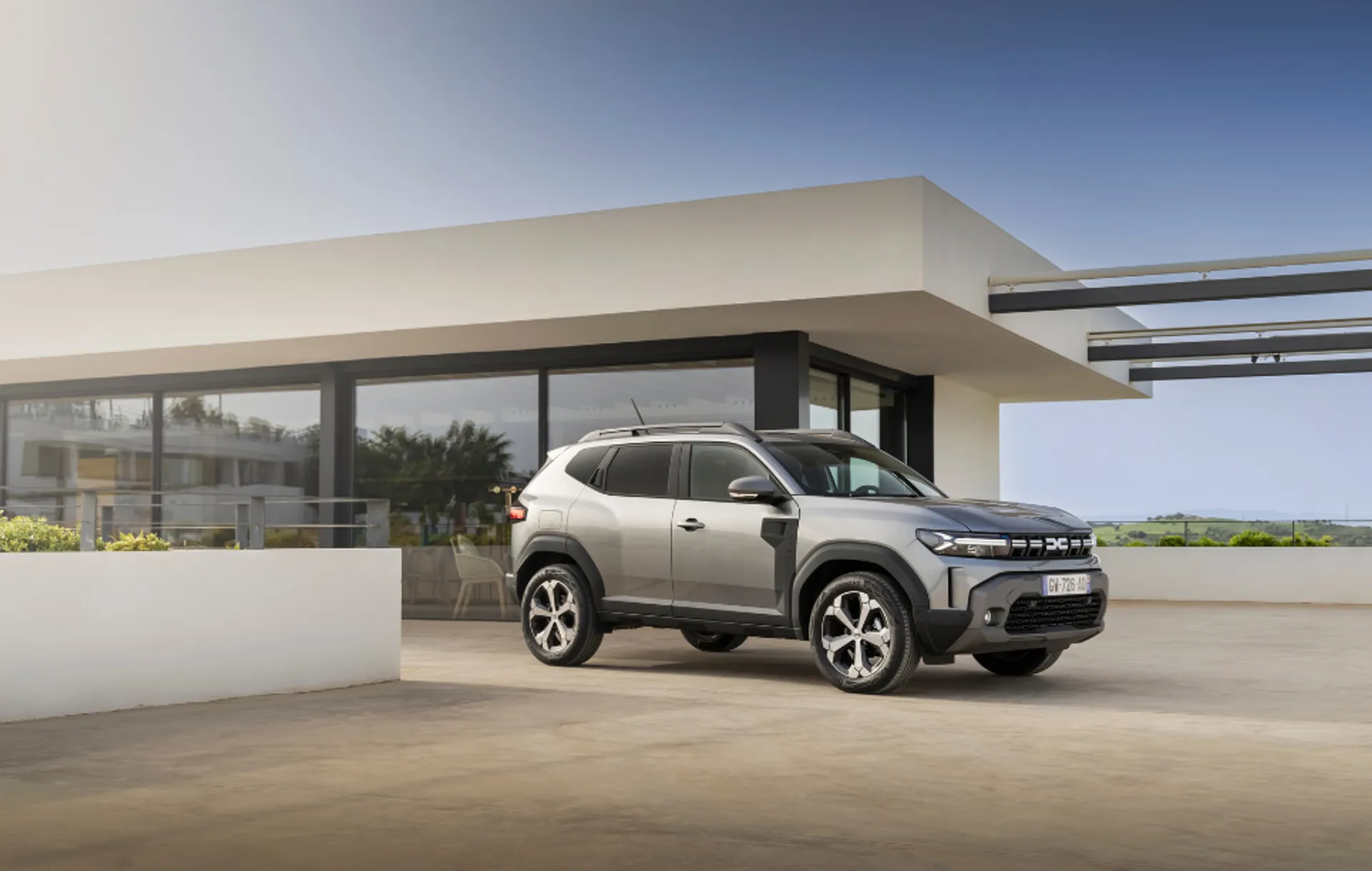  Dacia Duster MY24 Expression mild hybrid 130 4x4 Image #1