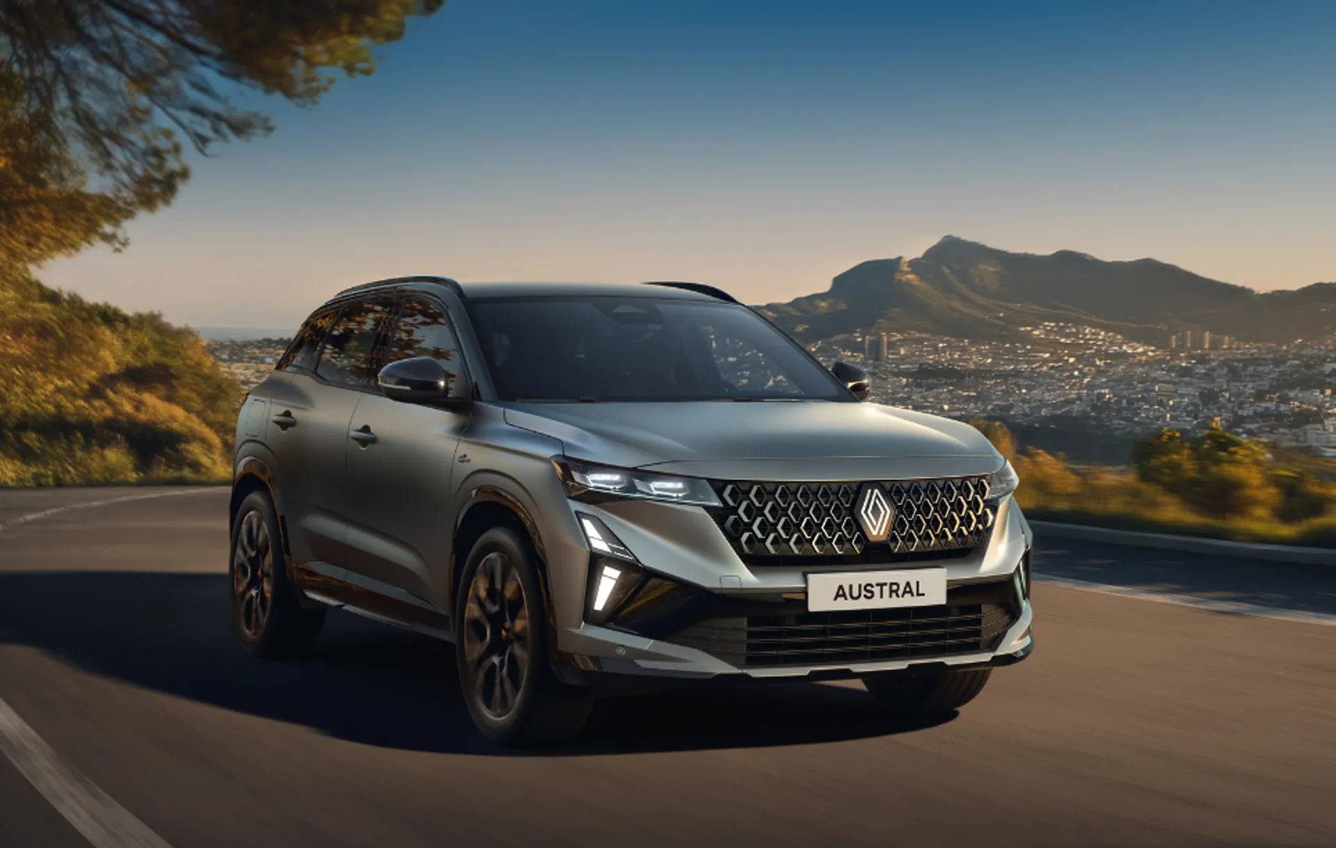  Renault Austral iconic esprit alpine E-Tech full hybrid 200 Image #1