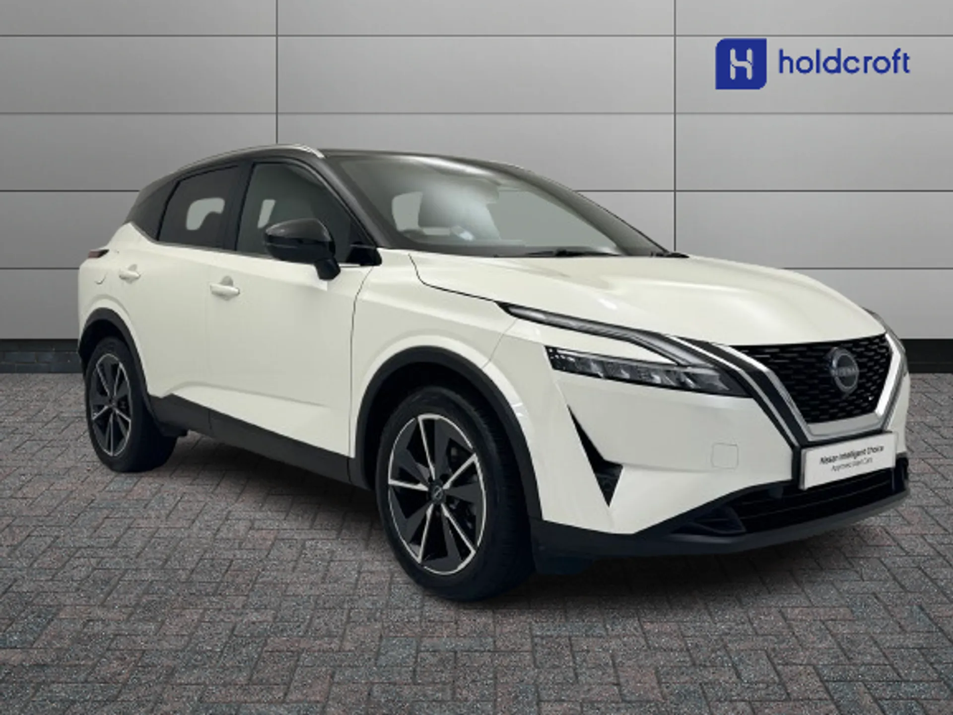 DS72ASU Nissan Qashqai 1.3 DiG-T MH 158 Tekna 5dr Xtronic Image #1