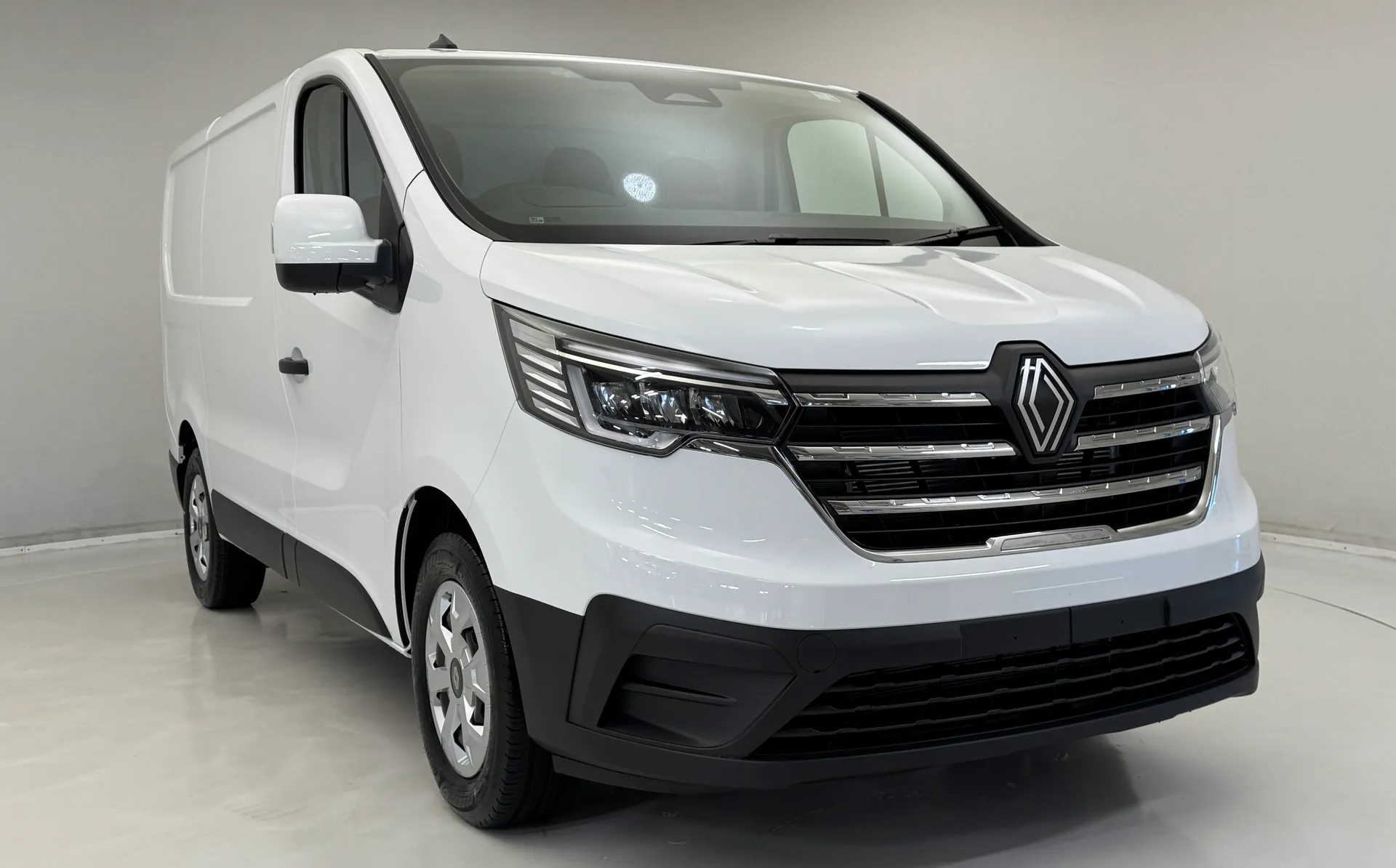 DL75WKP Renault Trafic SL30 Blue dCi 150 Advance [Safety] Van EAG9 Image #1