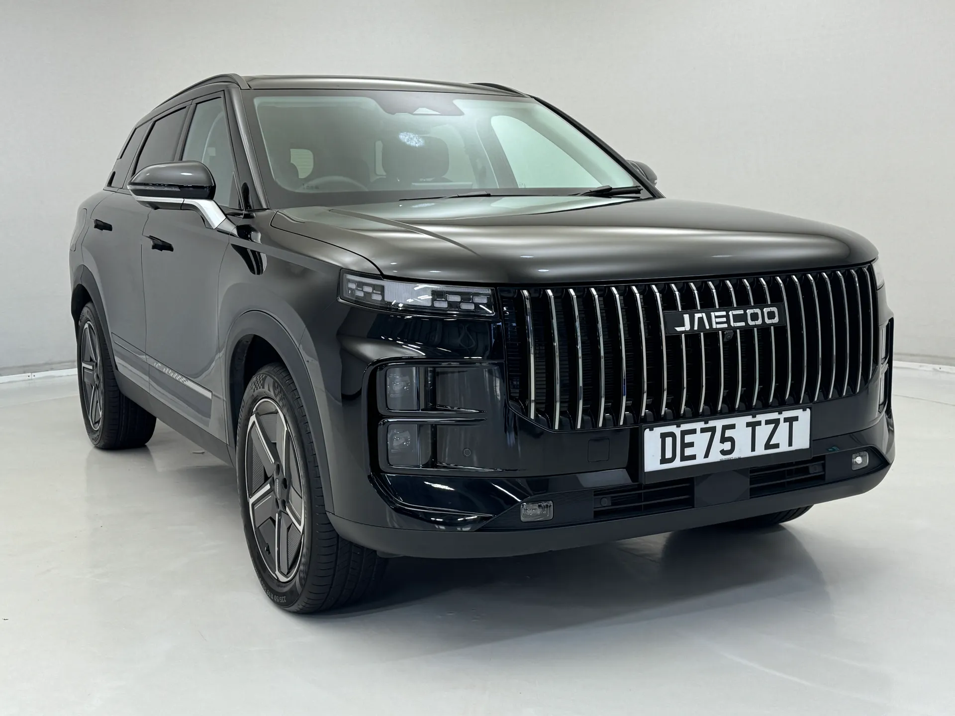 DE75TZT Jaecoo 7 1.5T SHS Luxury 5dr Auto Image #1