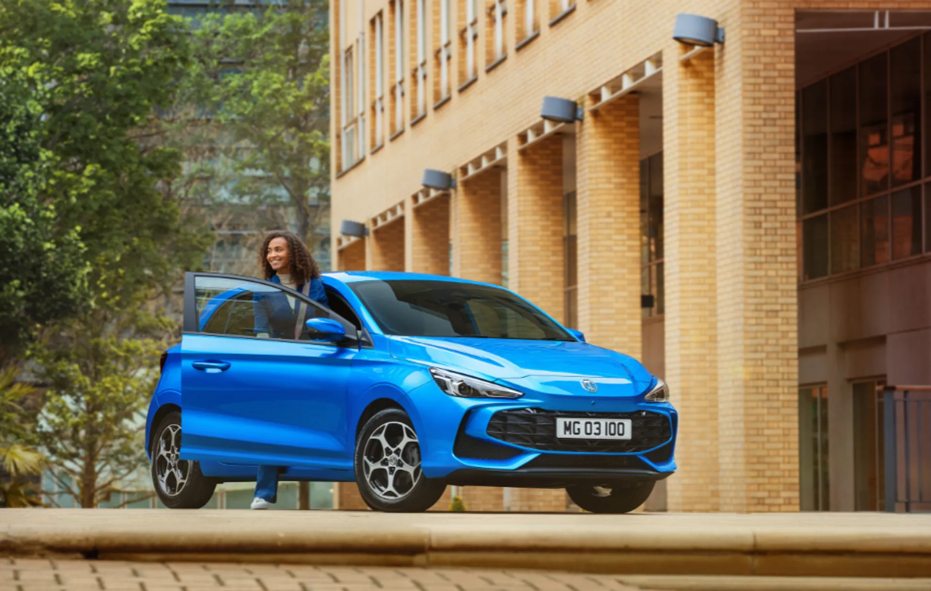 Mg MG3 1.5 HYBRID+ TROPHY AUTO Image #1