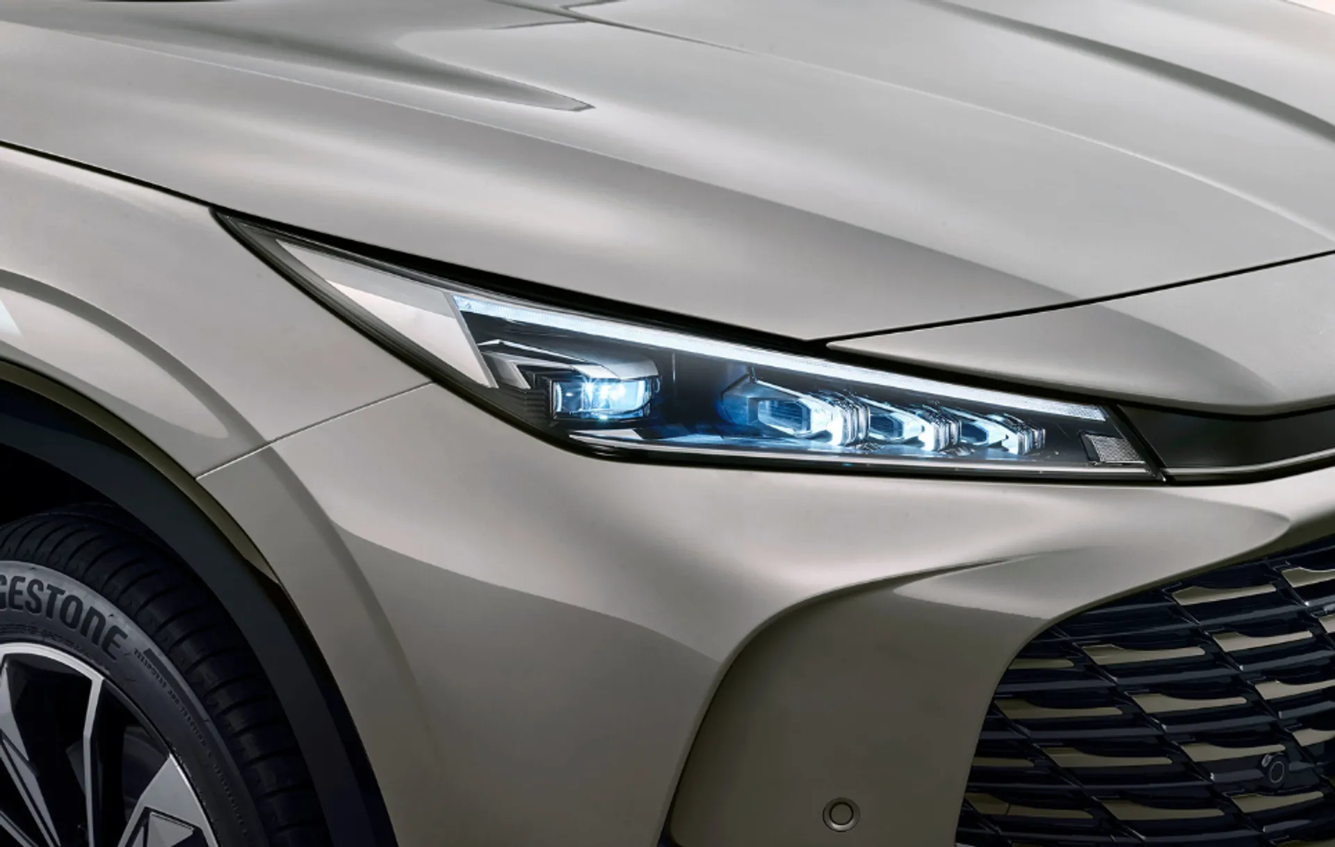  Mg HS Trophy Plug-In Hybrid 1.5 T-GDI 10 Speed Auto Image #1