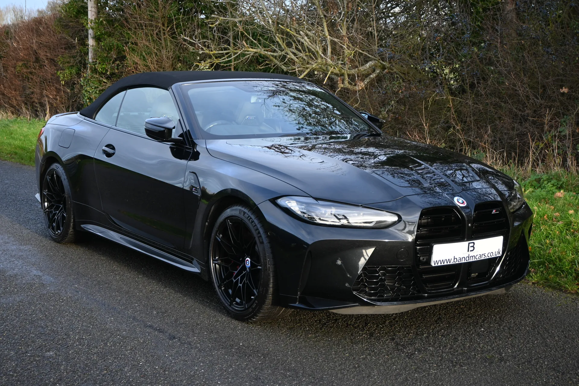 YGZ3040 BMW M4 M4 xDrive Competition M 2dr Step Auto Image #1