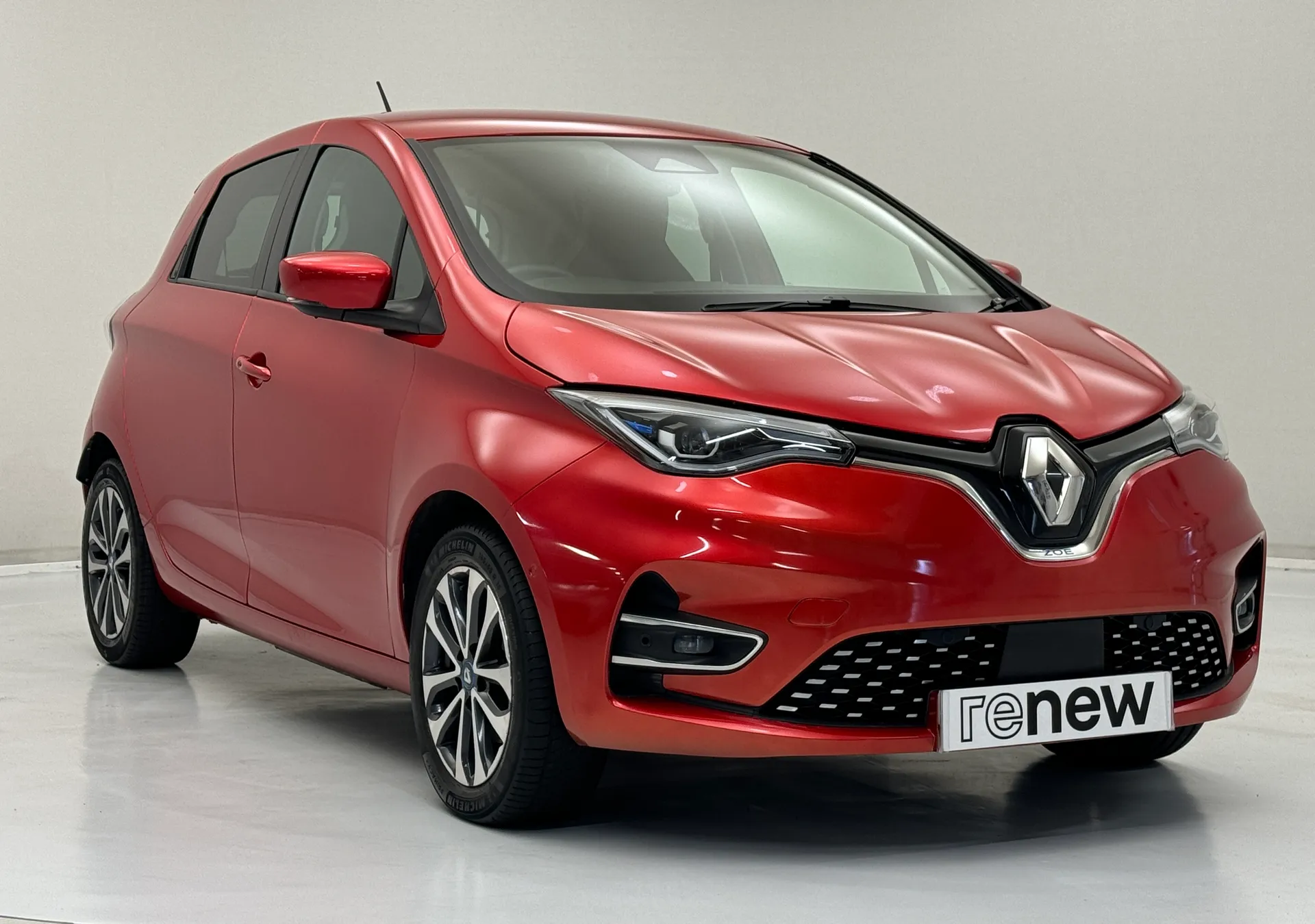 LV21OVC Renault Zoe 100kW i GT Line R135 50kWh Rapid Charge 5dr Auto Image #1