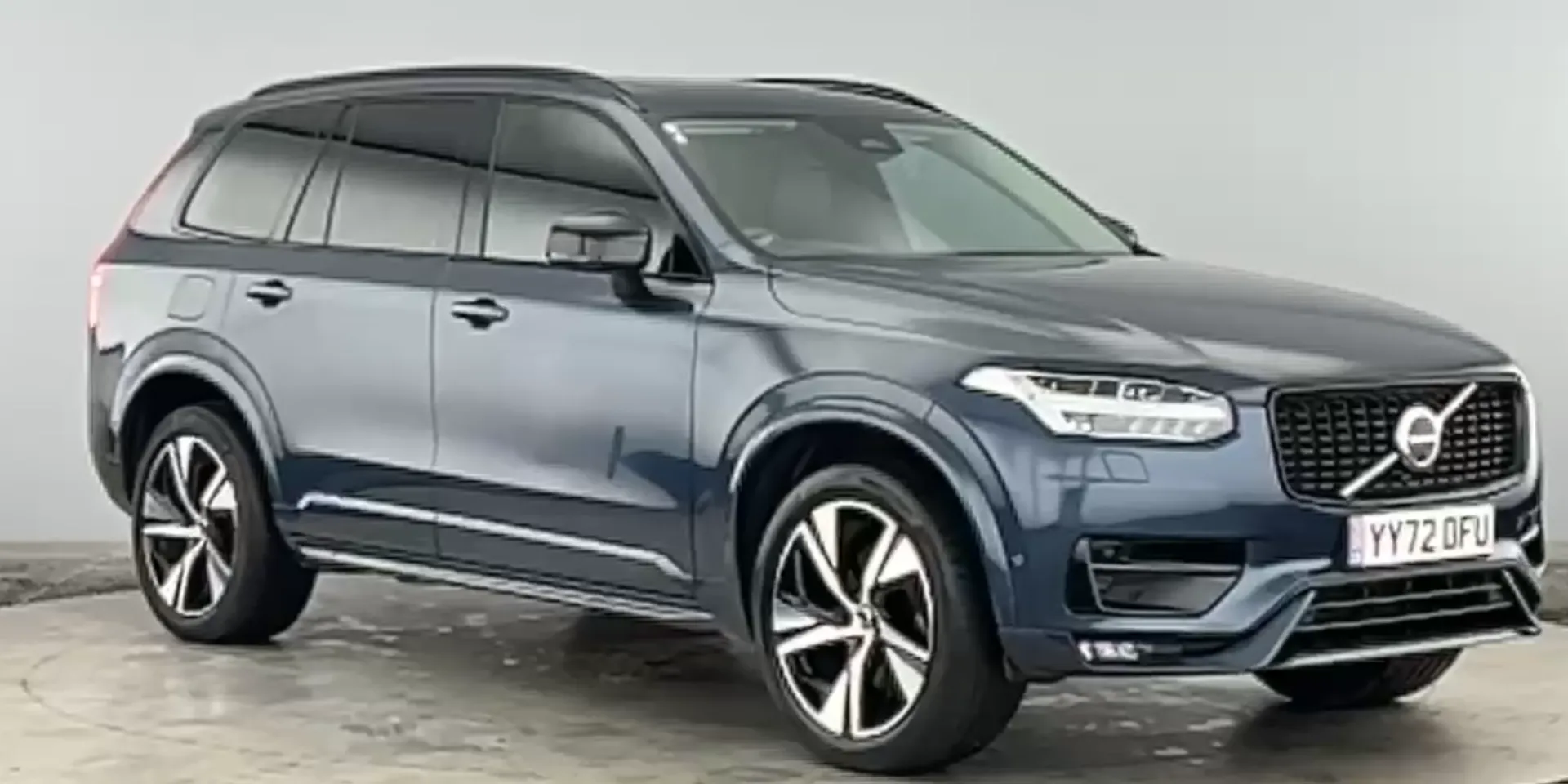 YY72OFU Volvo XC90 2.0 B5D [235] Plus Dark 5dr AWD Geartronic Image #1