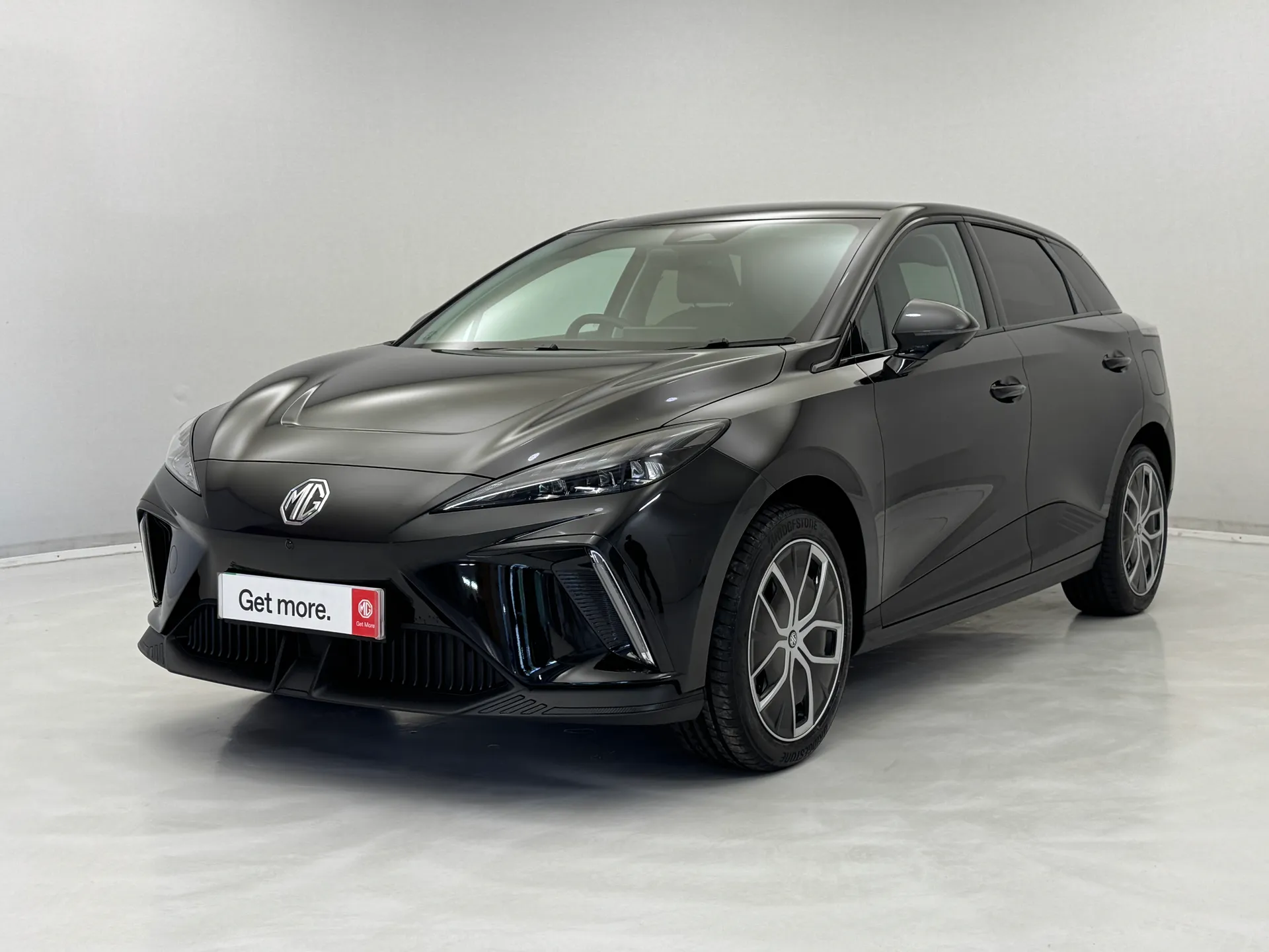 DU25RUA Mg Motor Uk Mg4 150kW Trophy EV Long Range 64kWh 5dr Auto Image #1