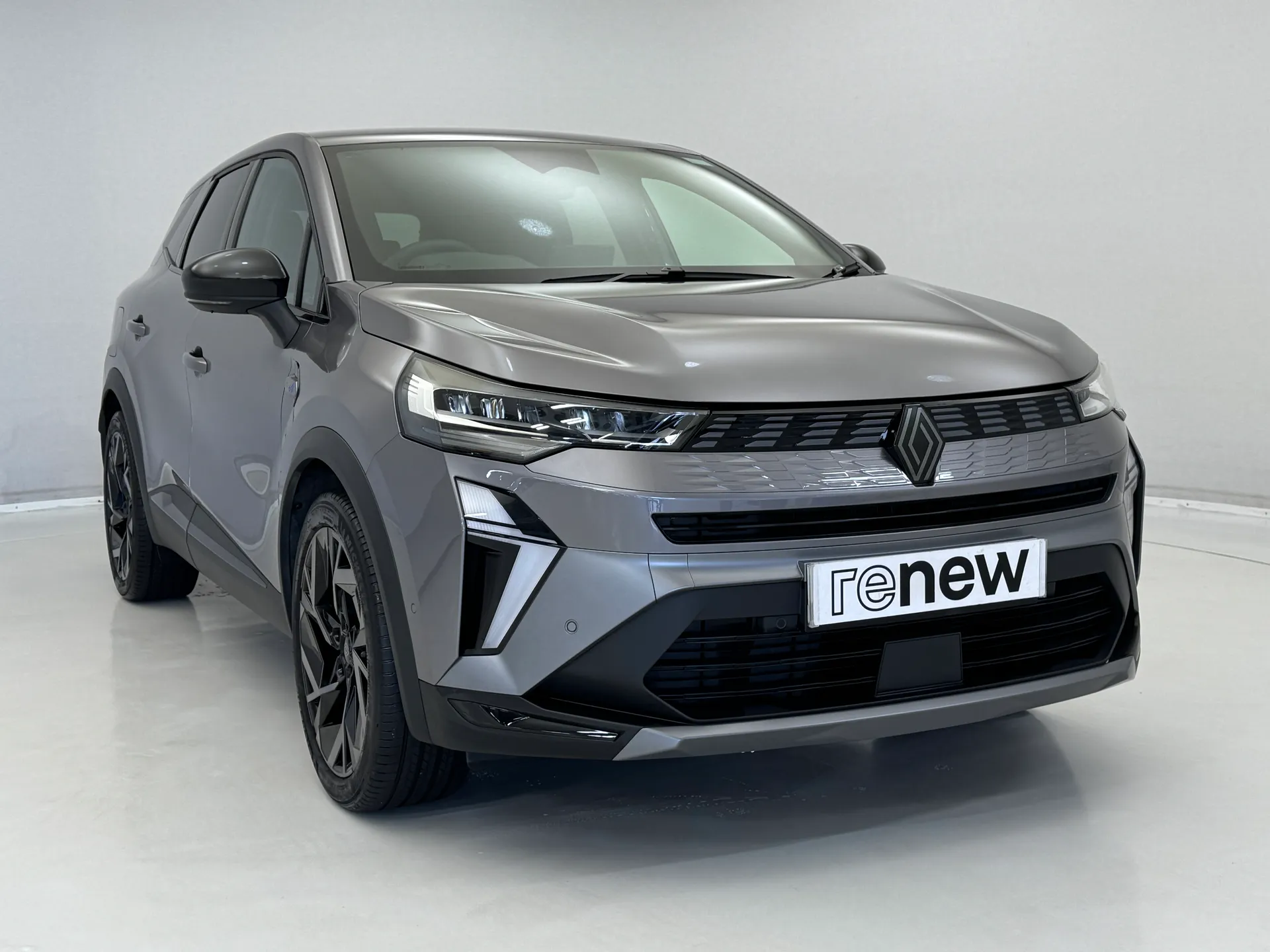 HK74PWJ Renault Symbioz 1.6 E-Tech FHEV 145 Techno Esprit Alpine 5dr Auto Image #1