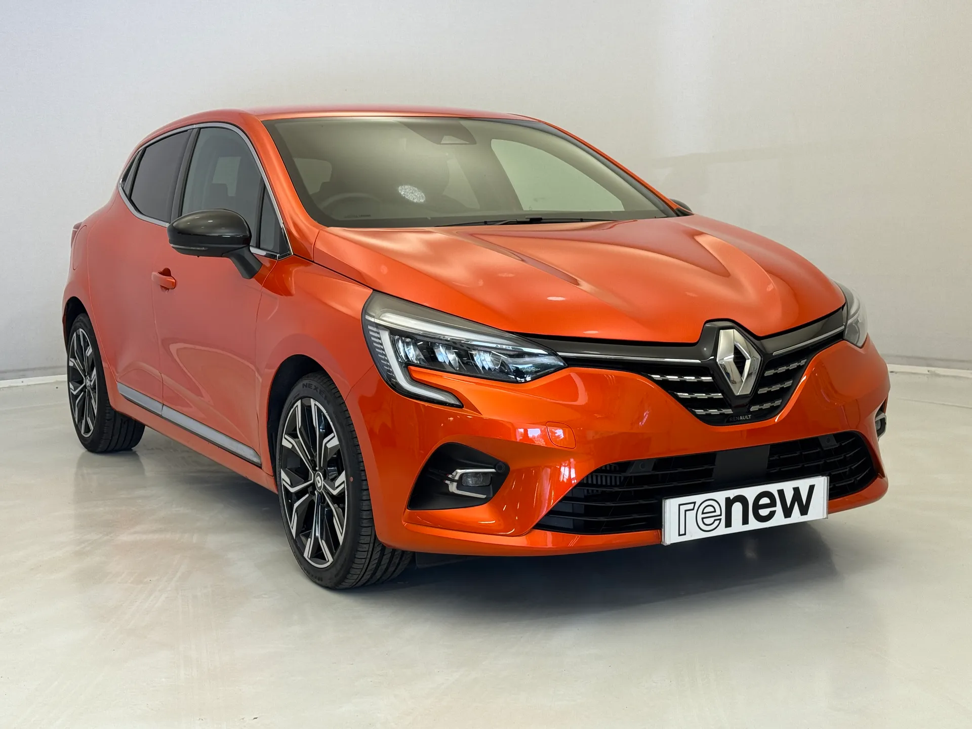 DU73ZKB Renault Clio 1.0 TCe 90 Techno 5dr Image #1