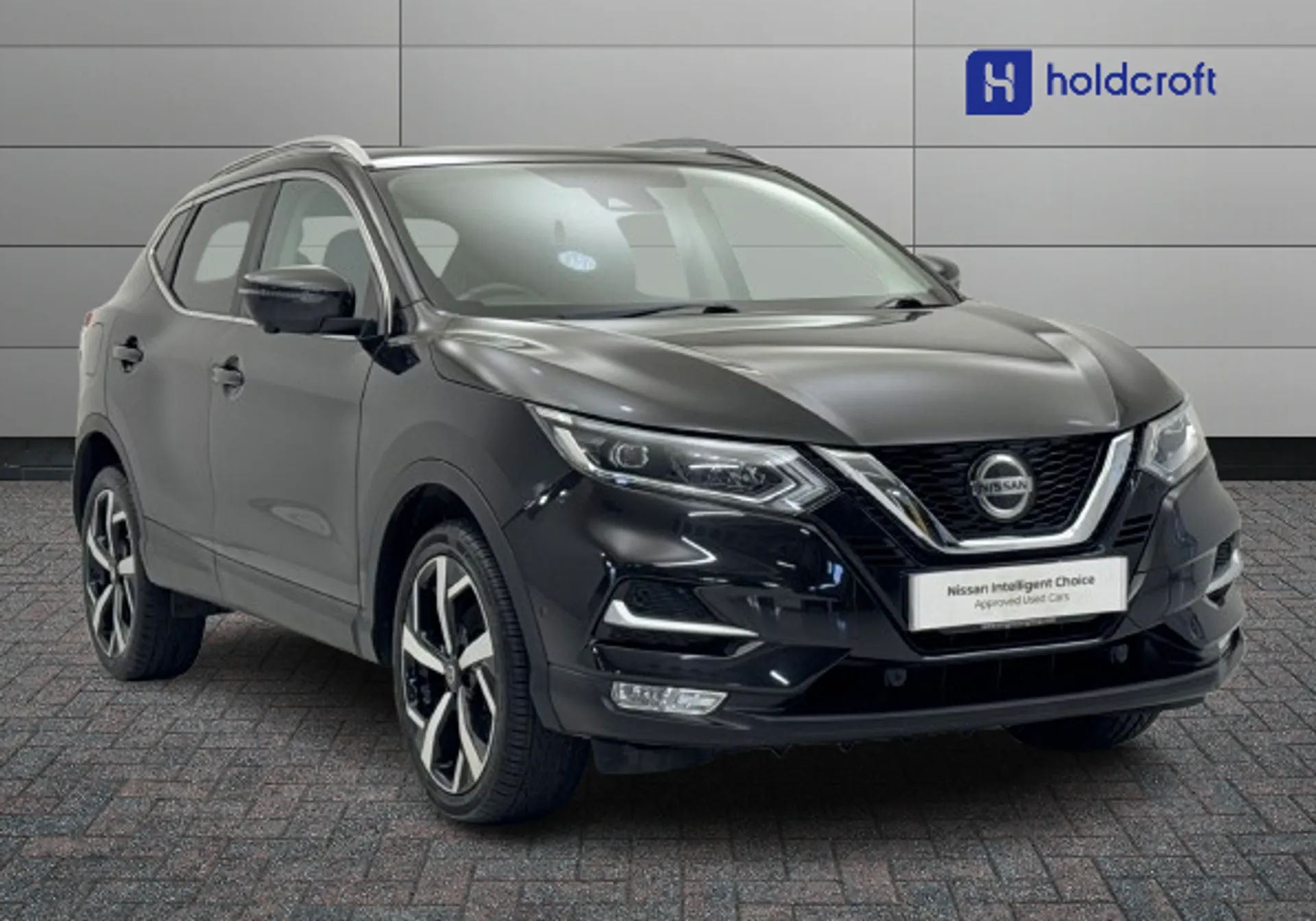 MW18WKC Nissan Qashqai 1.2 DiG-T Tekna [Glass Roof Pack] 5dr Image #1