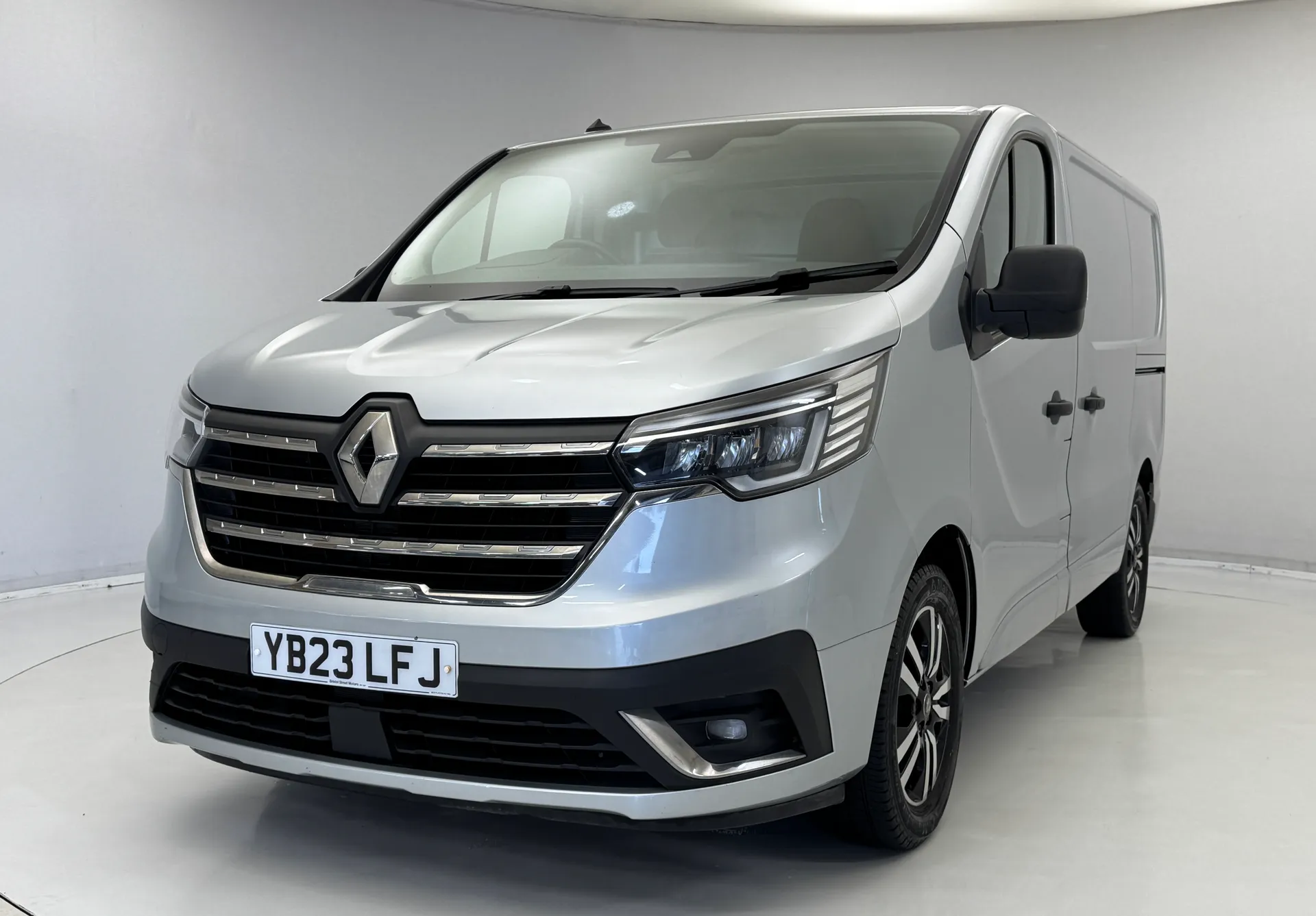 YB23LFJ Renault Trafic SL30 Blue dCi 150 Extra Sport Van Image #1