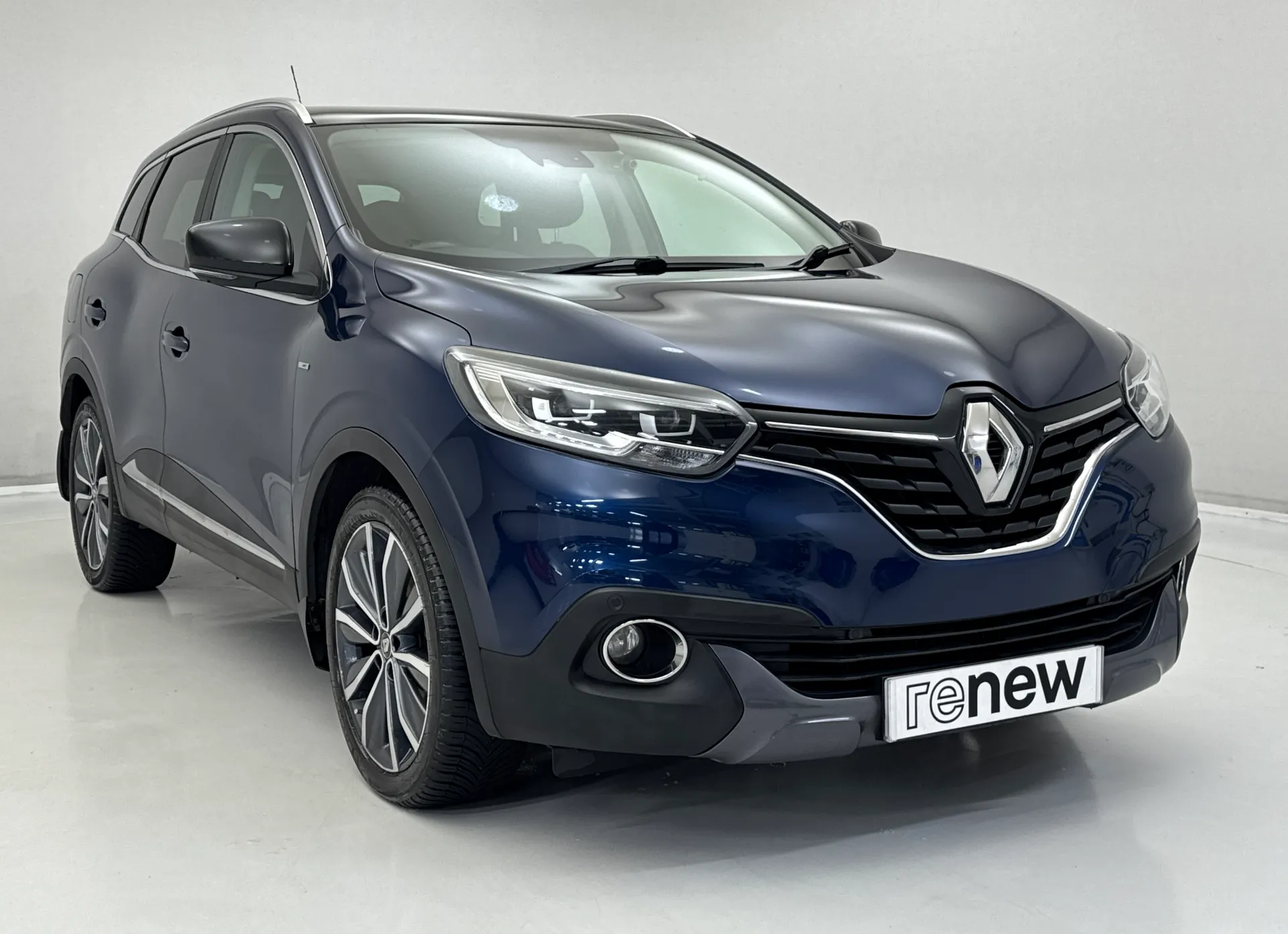 HV18HZF Renault Kadjar 1.6 dCi Signature Nav 5dr Image #1