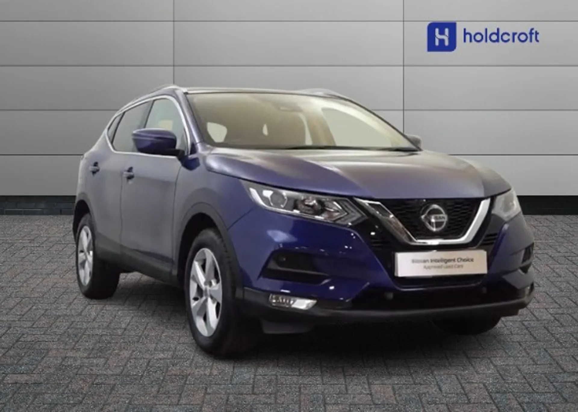 VA68KBN Nissan Qashqai 1.3 DiG-T Acenta Premium 5dr Image #1