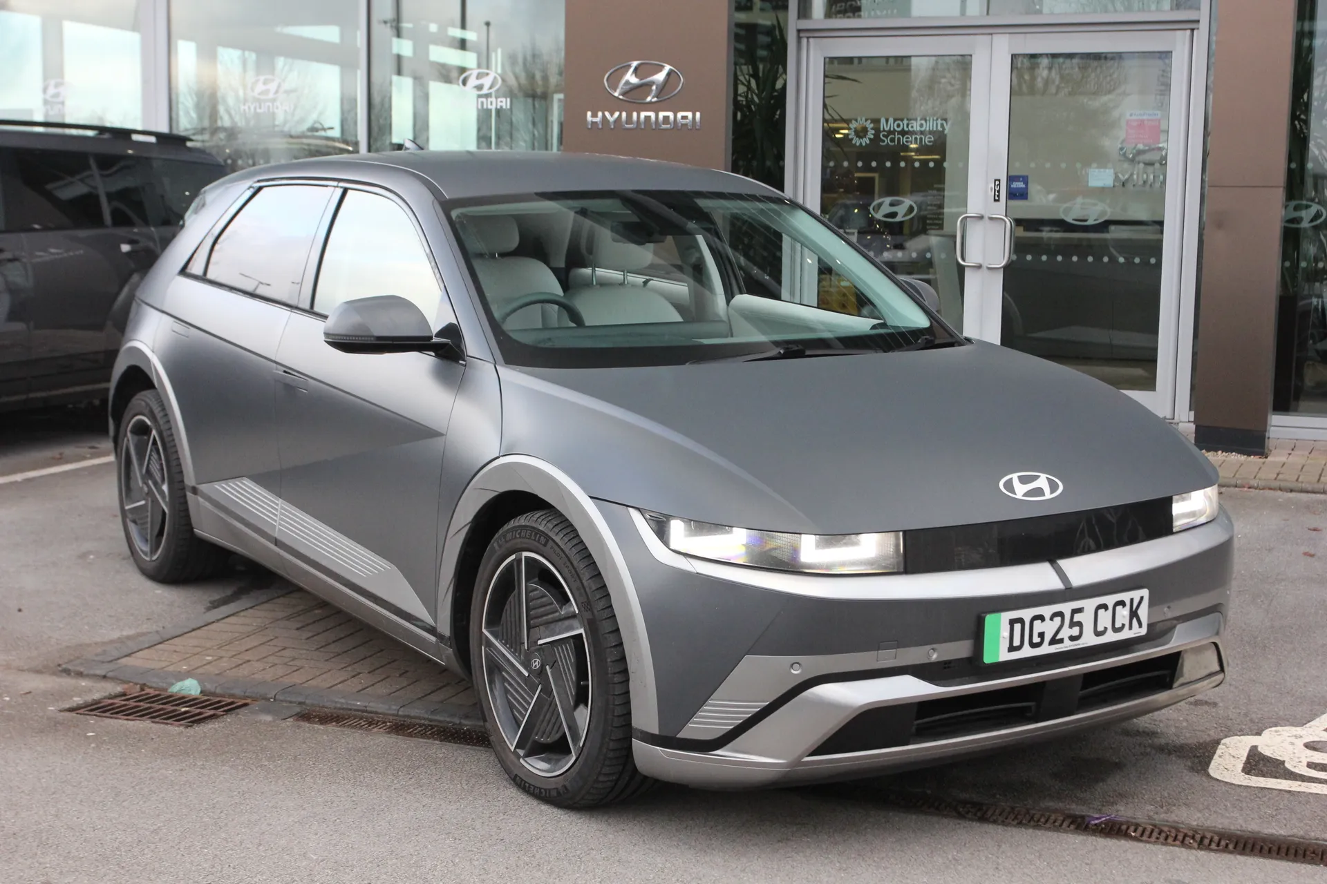 DG25CCK Hyundai Ioniq 5 239kW Ultimate 84 kWh 5dr AWD Auto Image #1