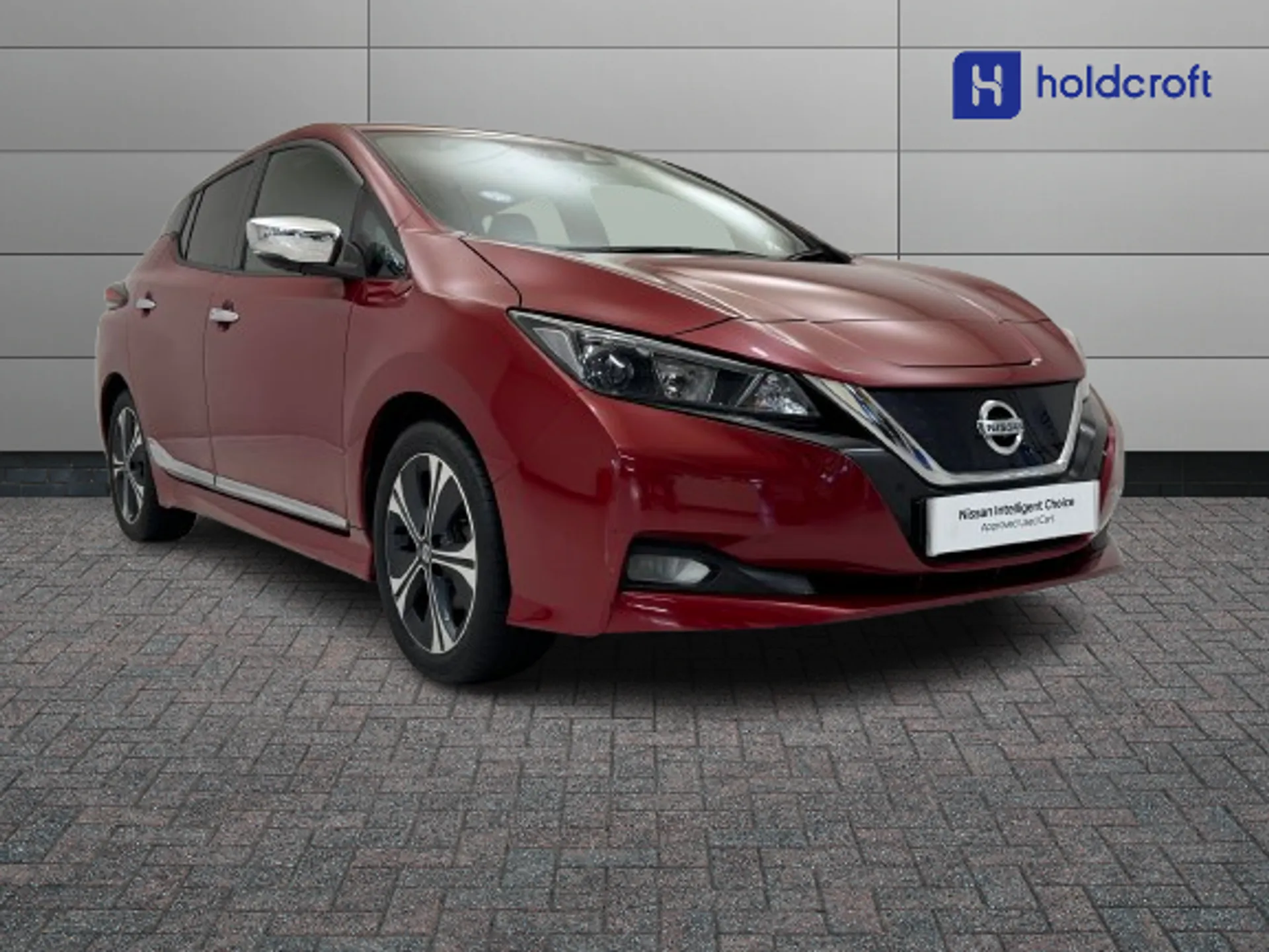 DG22LYY Nissan LEAF 110kW N-Connecta 40kWh 5dr Auto Image #1