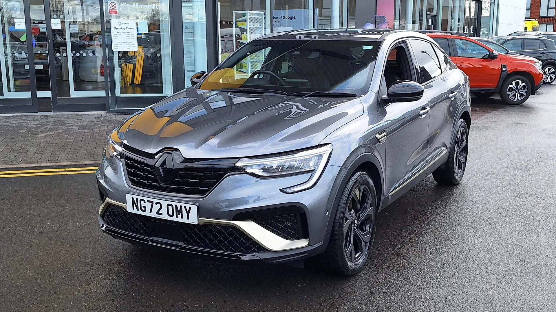 NG72OMY Renault ARKANA 1.6 E-Tech full hybrid 145 Engineered 5dr Auto Image #1