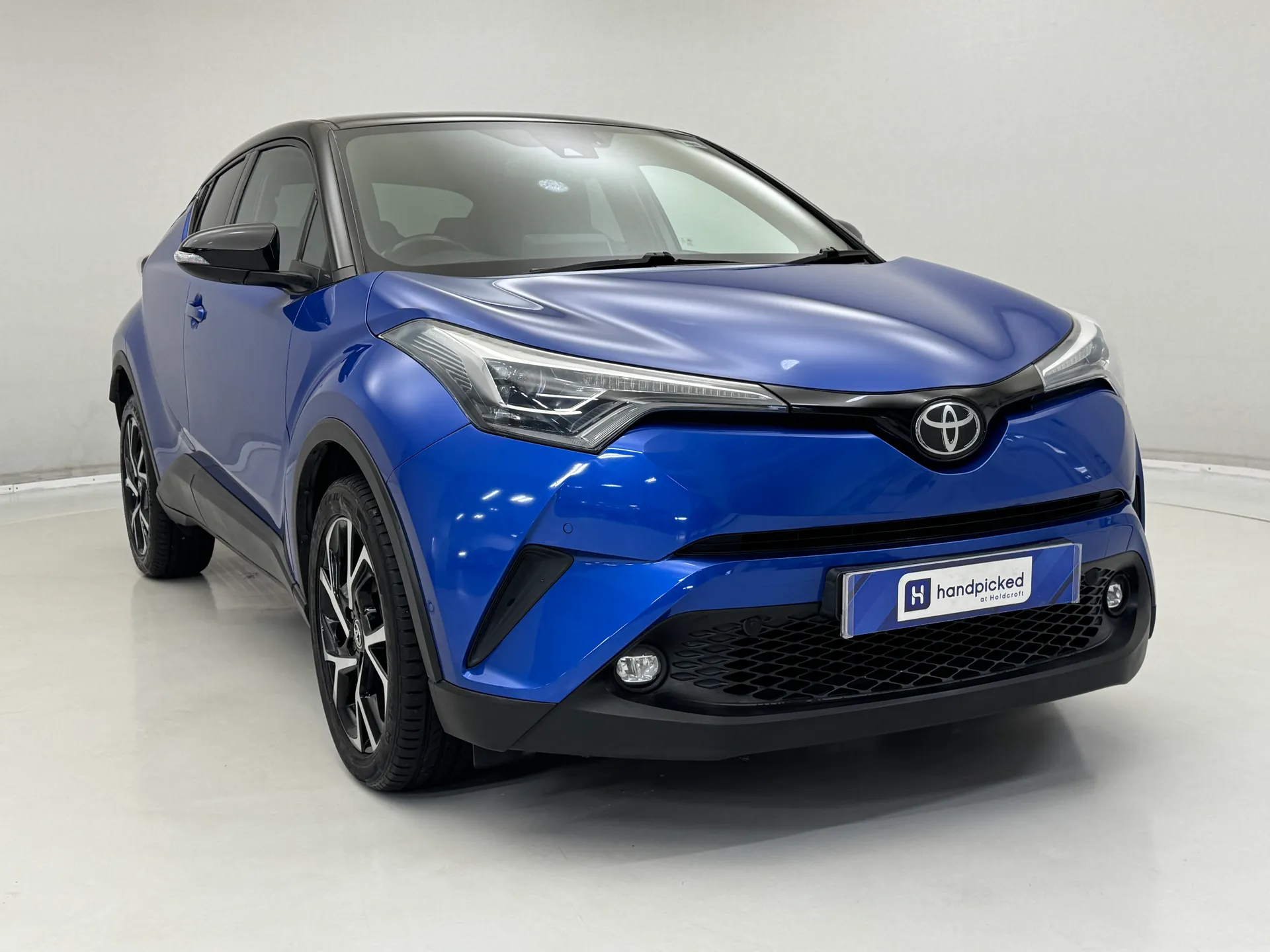 WV67ZZM Toyota C-HR 1.2T Dynamic 5dr Image #1