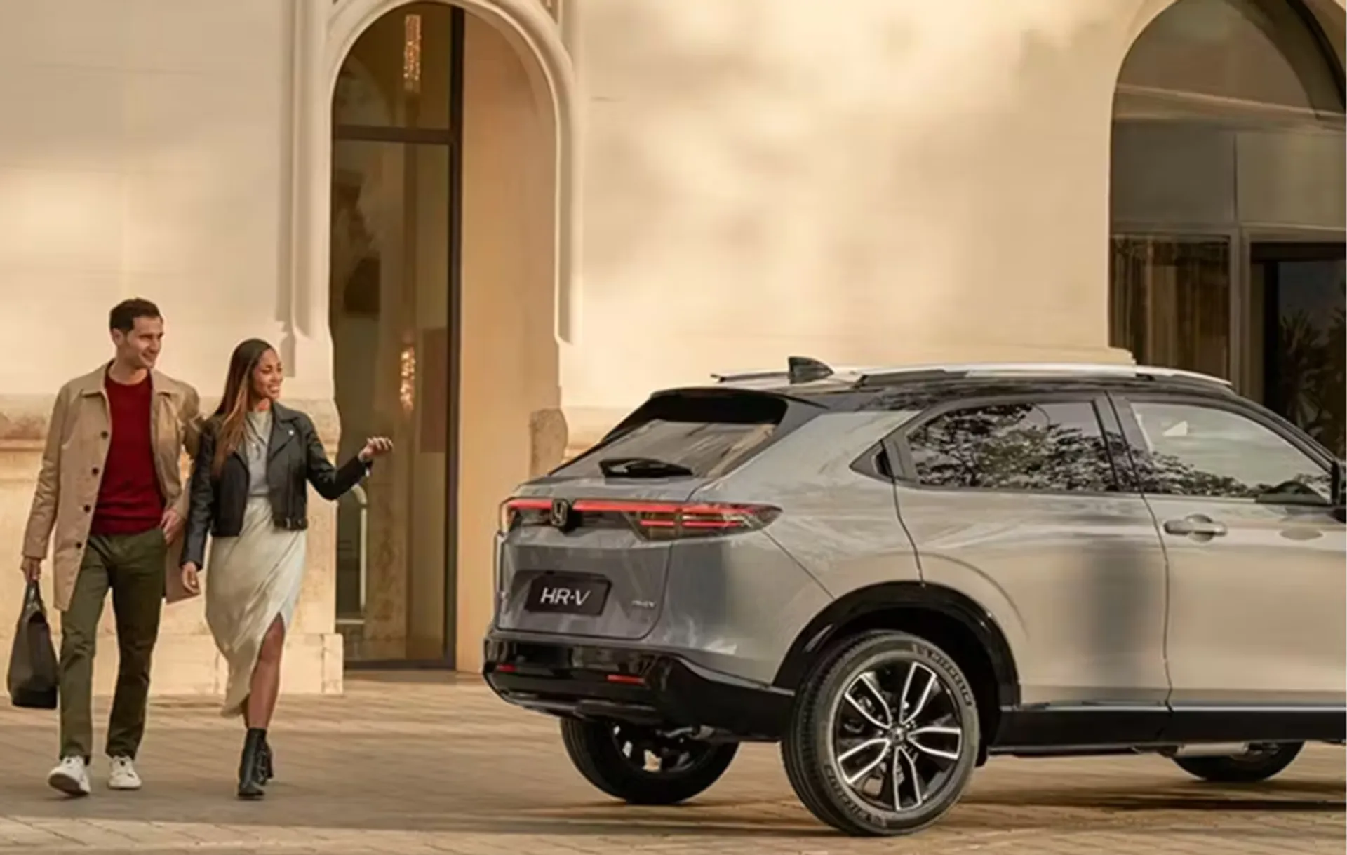  Honda Hr-V ADVANCE STYLE Image #1