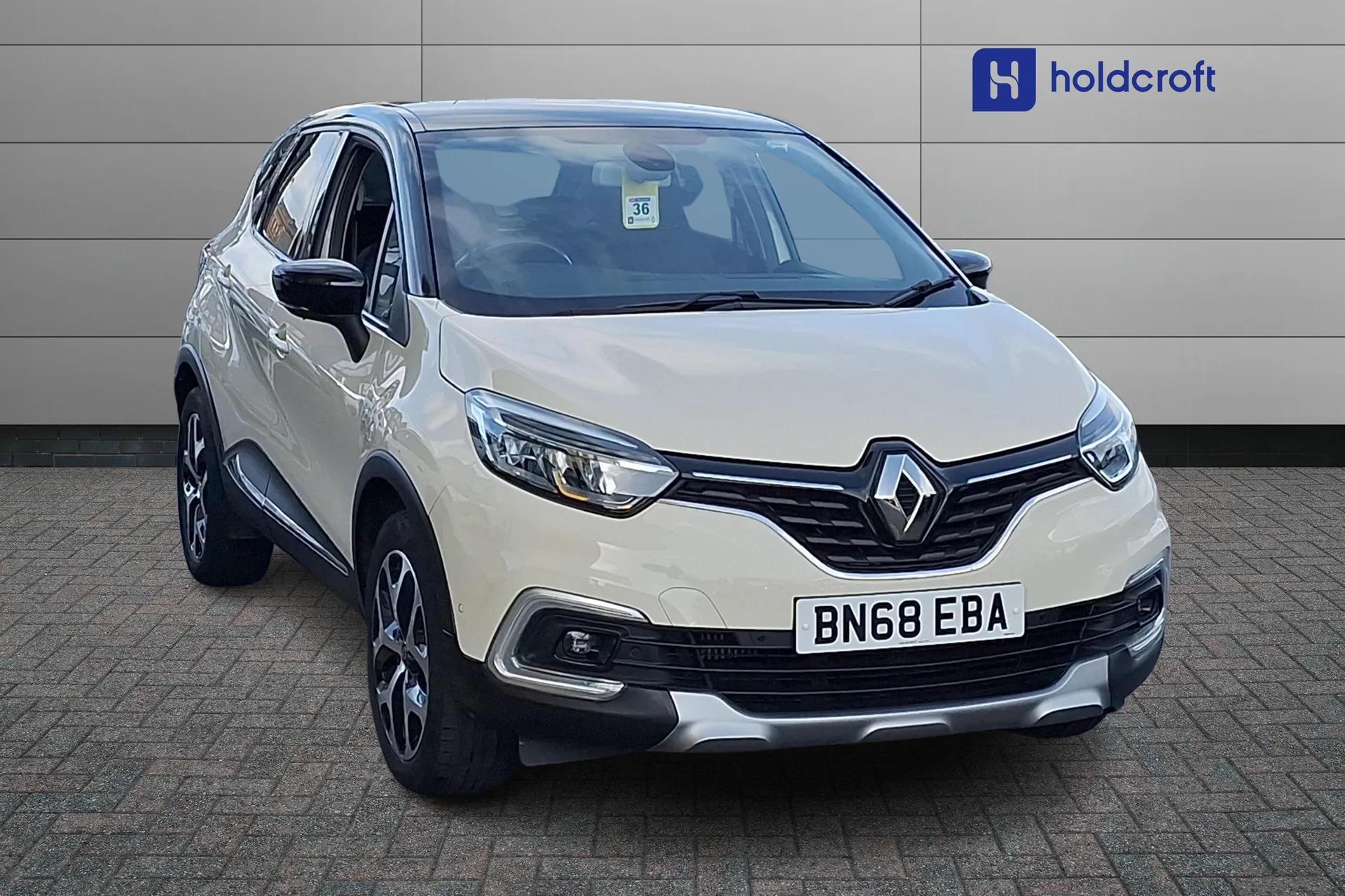 BN68EBA Renault Captur 0.9 TCE 90 GT Line 5dr Image #1