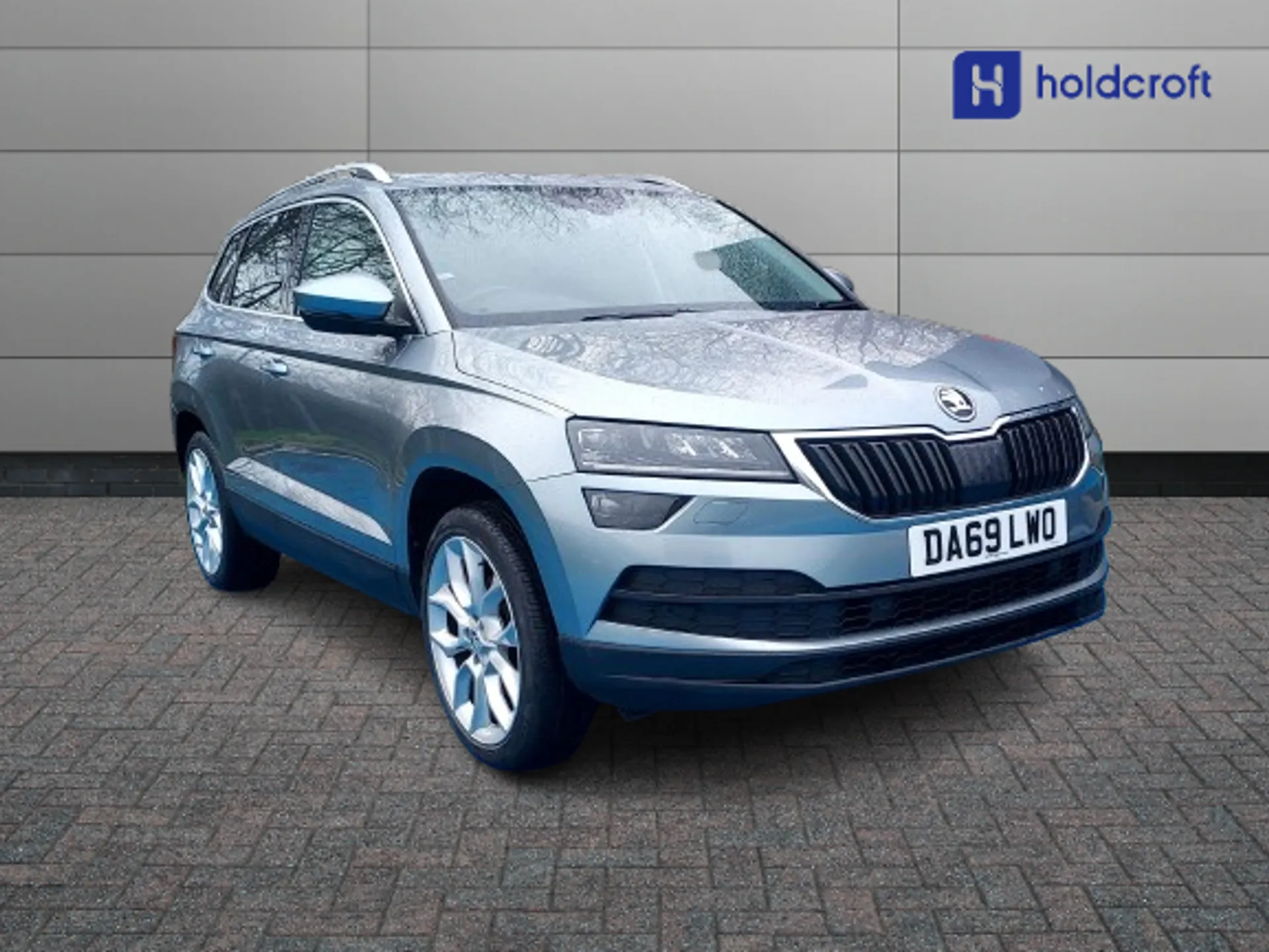 DA69LWO Škoda Karoq 2.0 TDI Edition 5dr Image #1